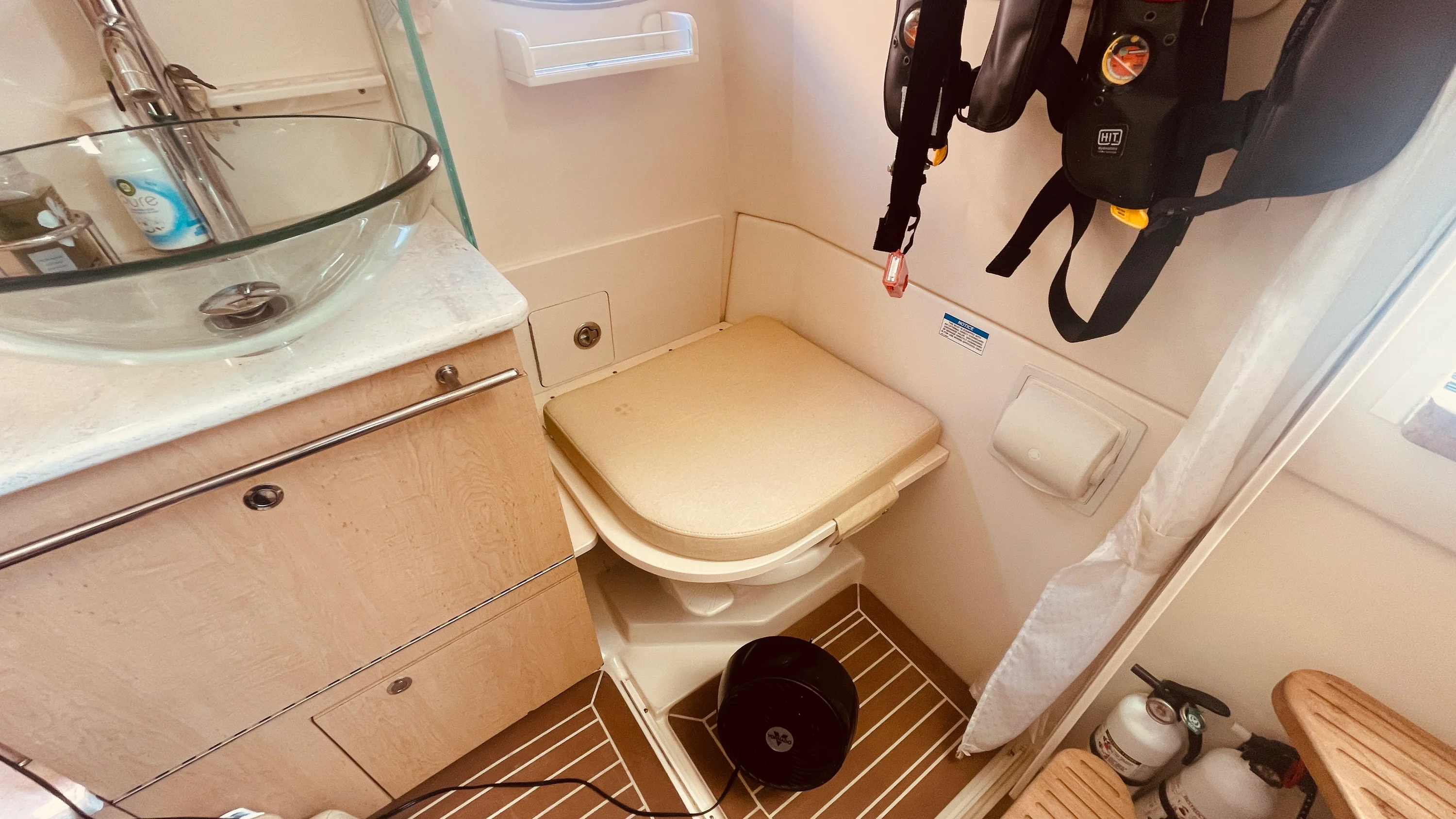 2013 Boston Whaler 370 OUTRAGE Image Thumbnail #38