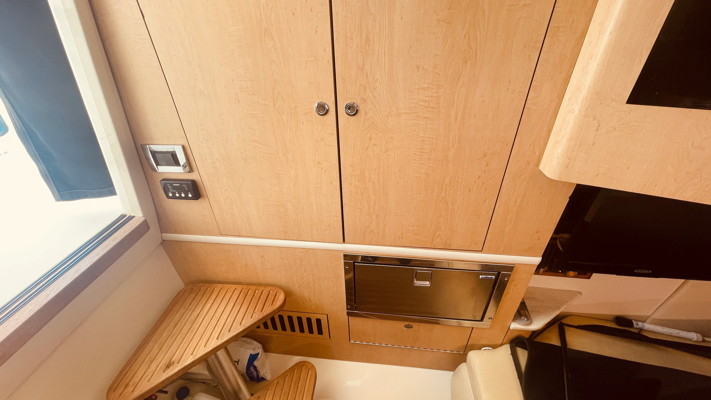 2013 Boston Whaler 370 OUTRAGE Image Thumbnail #34