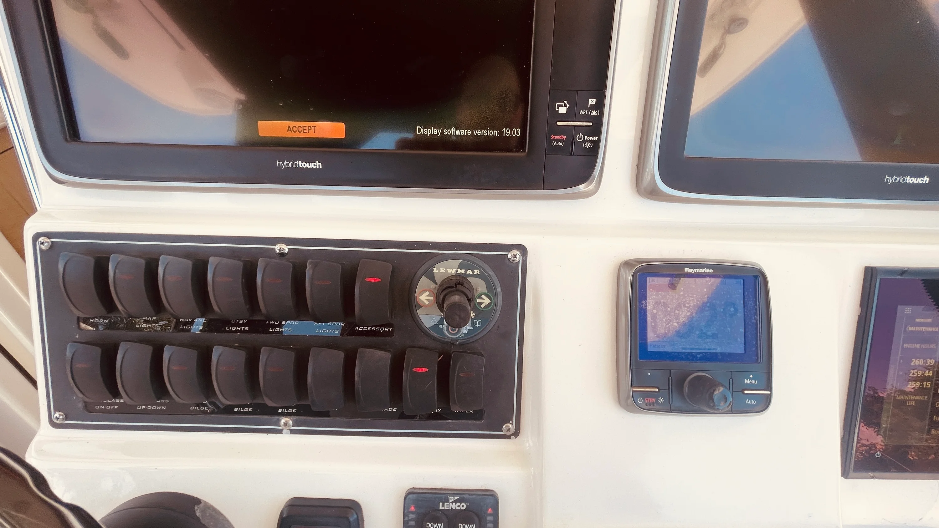 2013 Boston Whaler 370 OUTRAGE Image Thumbnail #30