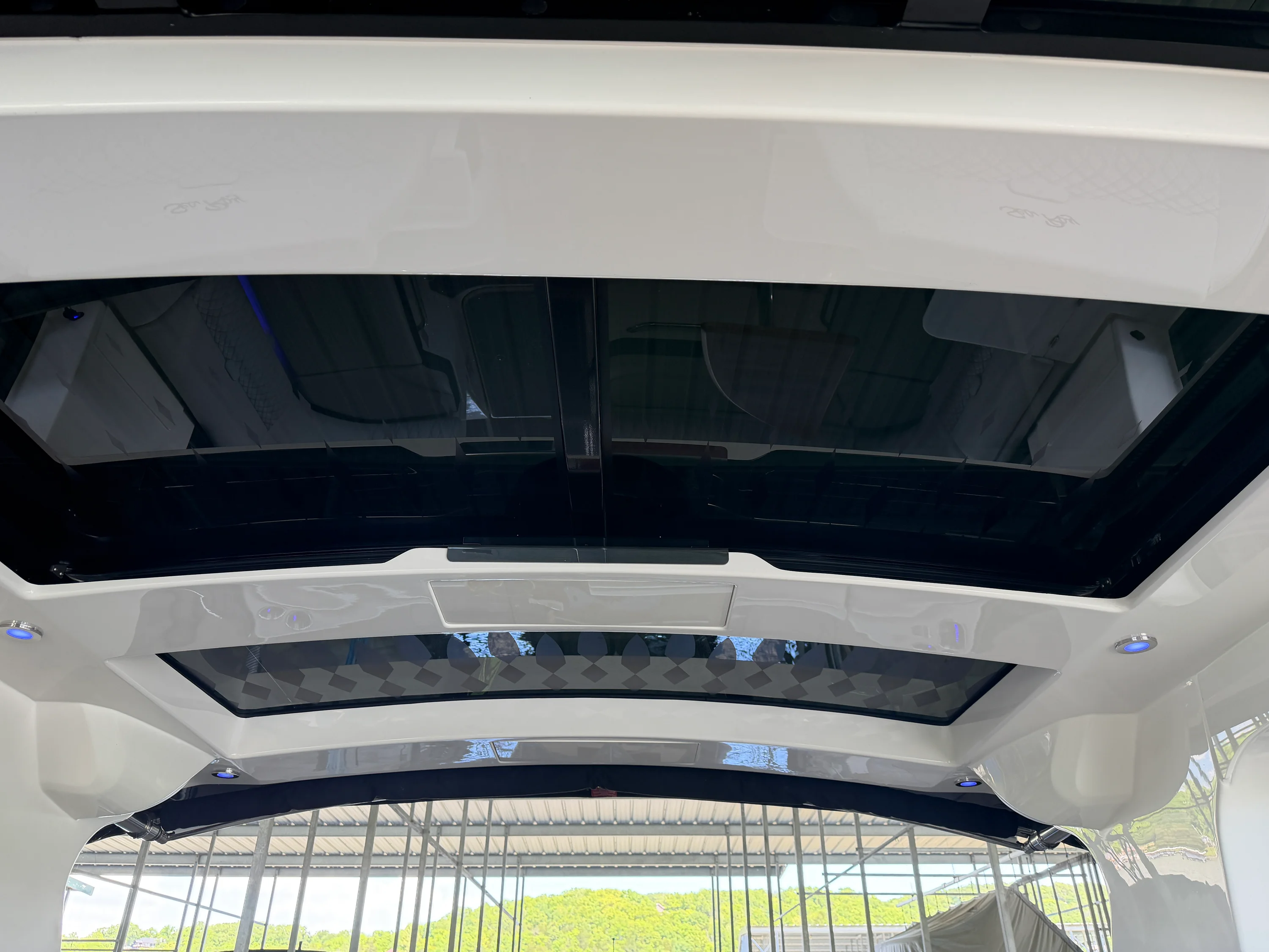 2023 Sea Ray 370 DA Image Thumbnail #17