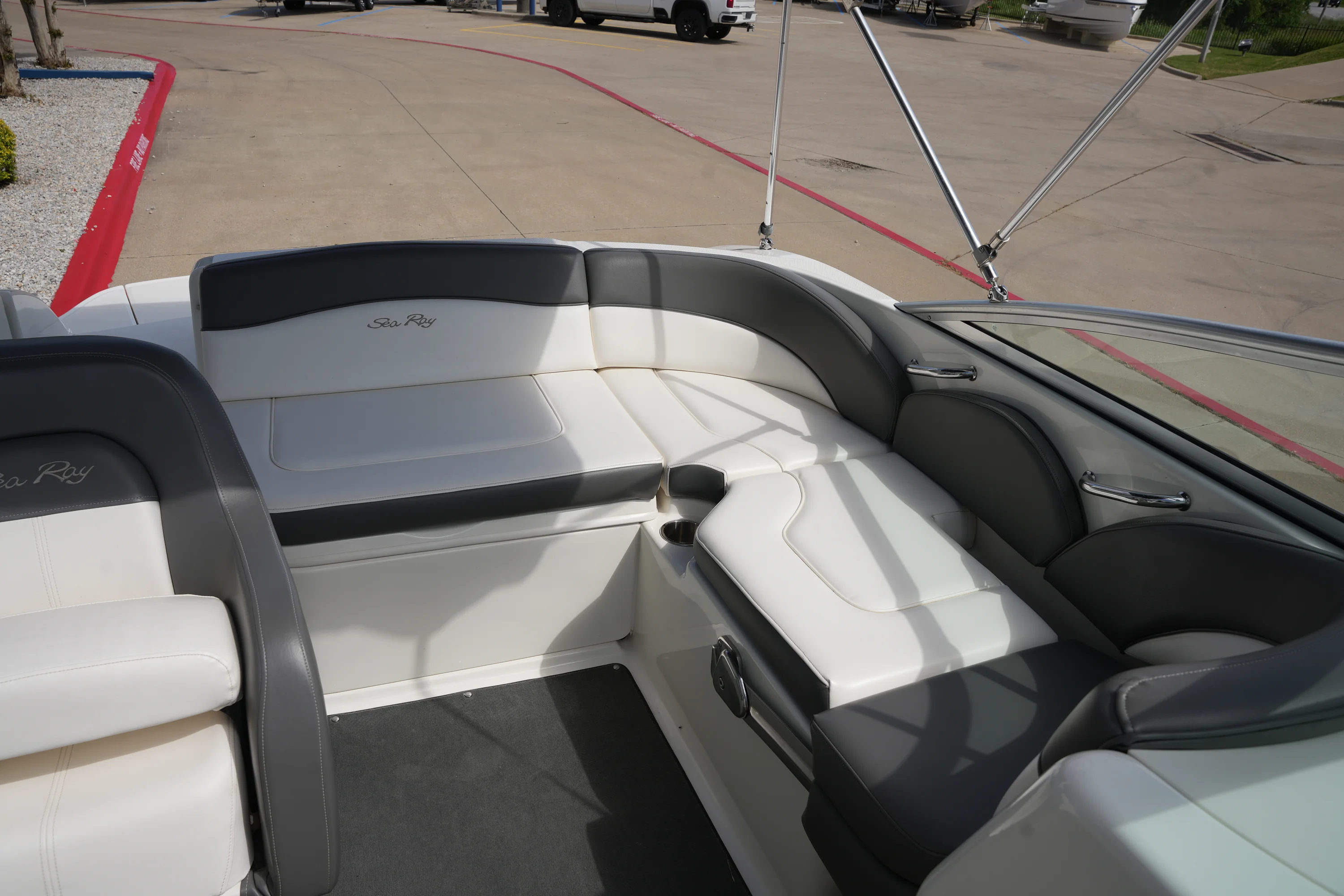2011 Sea Ray 200 Sundeck Image Thumbnail #12