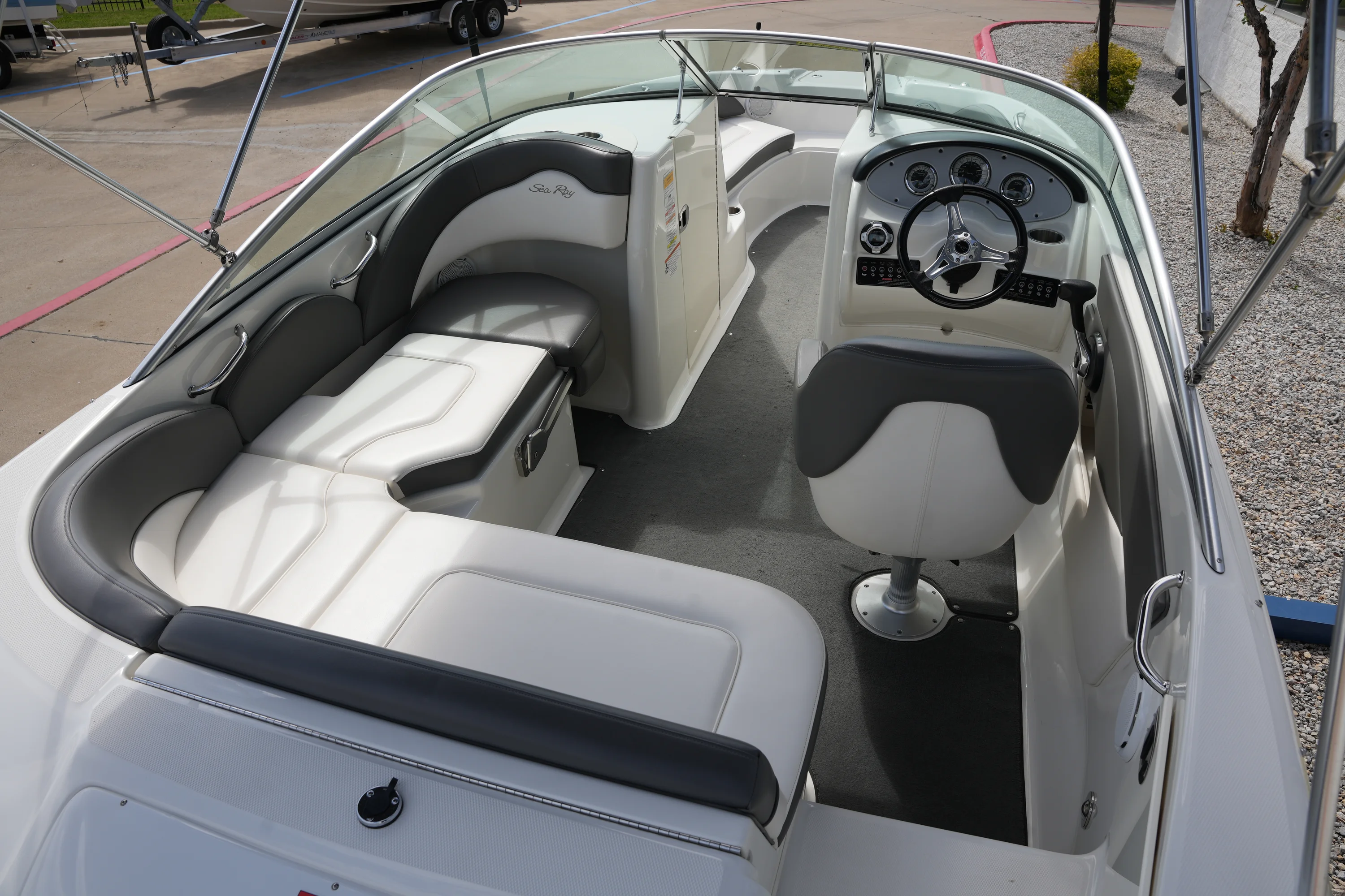 2011 Sea Ray 200 Sundeck Image Thumbnail #10