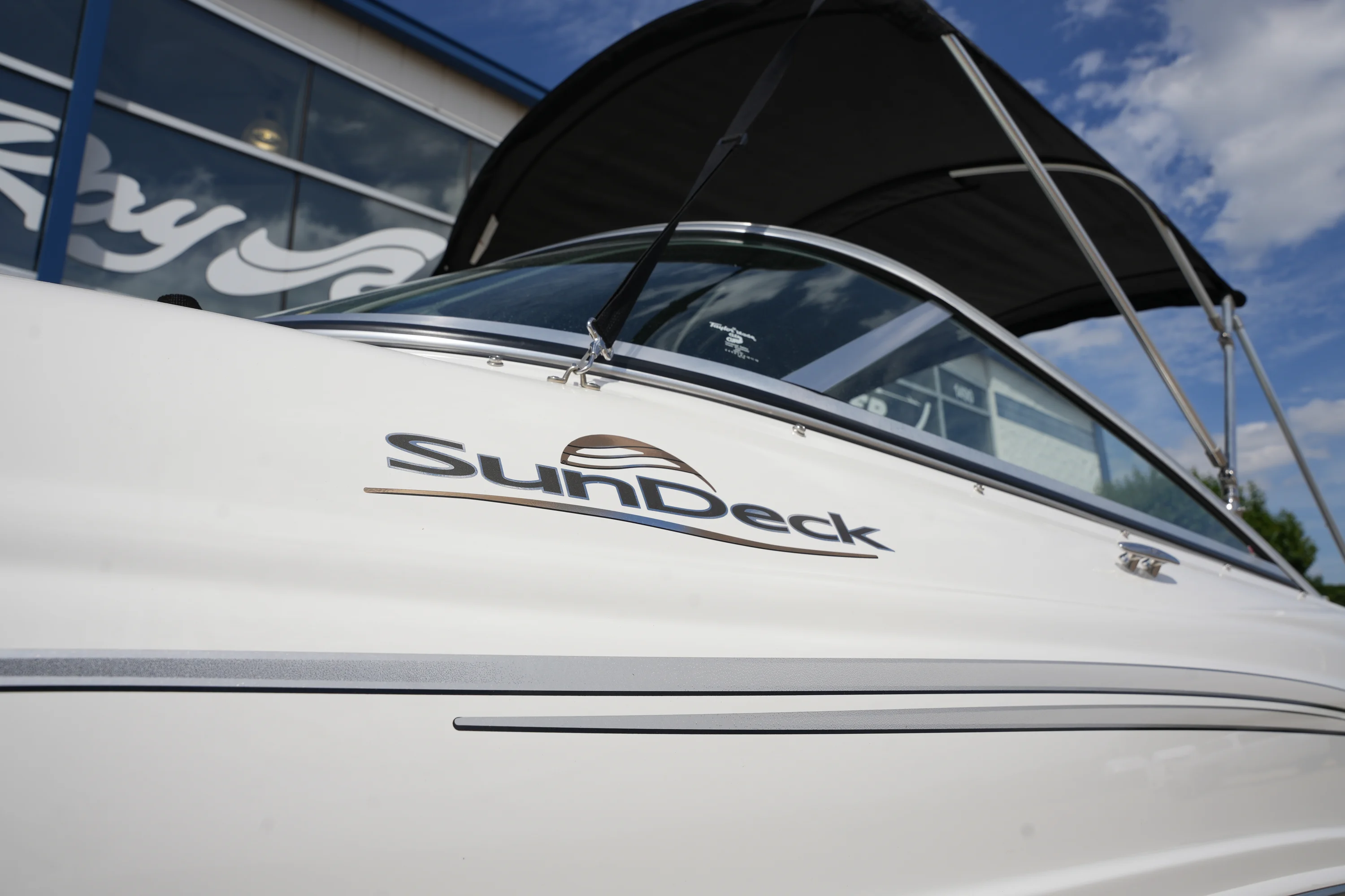 2011 Sea Ray 200 Sundeck Image Thumbnail #4