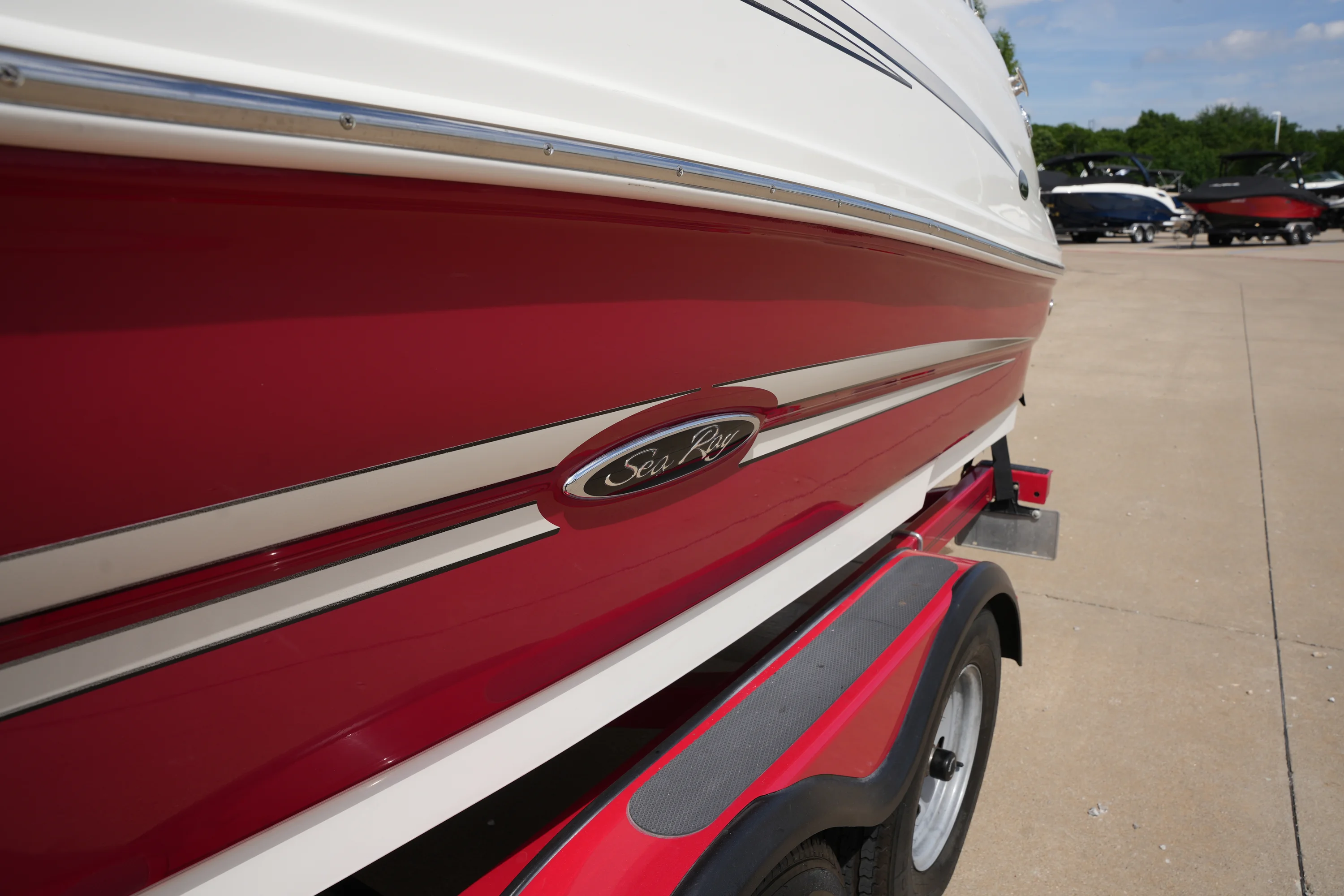 2011 Sea Ray 200 Sundeck Image Thumbnail #3