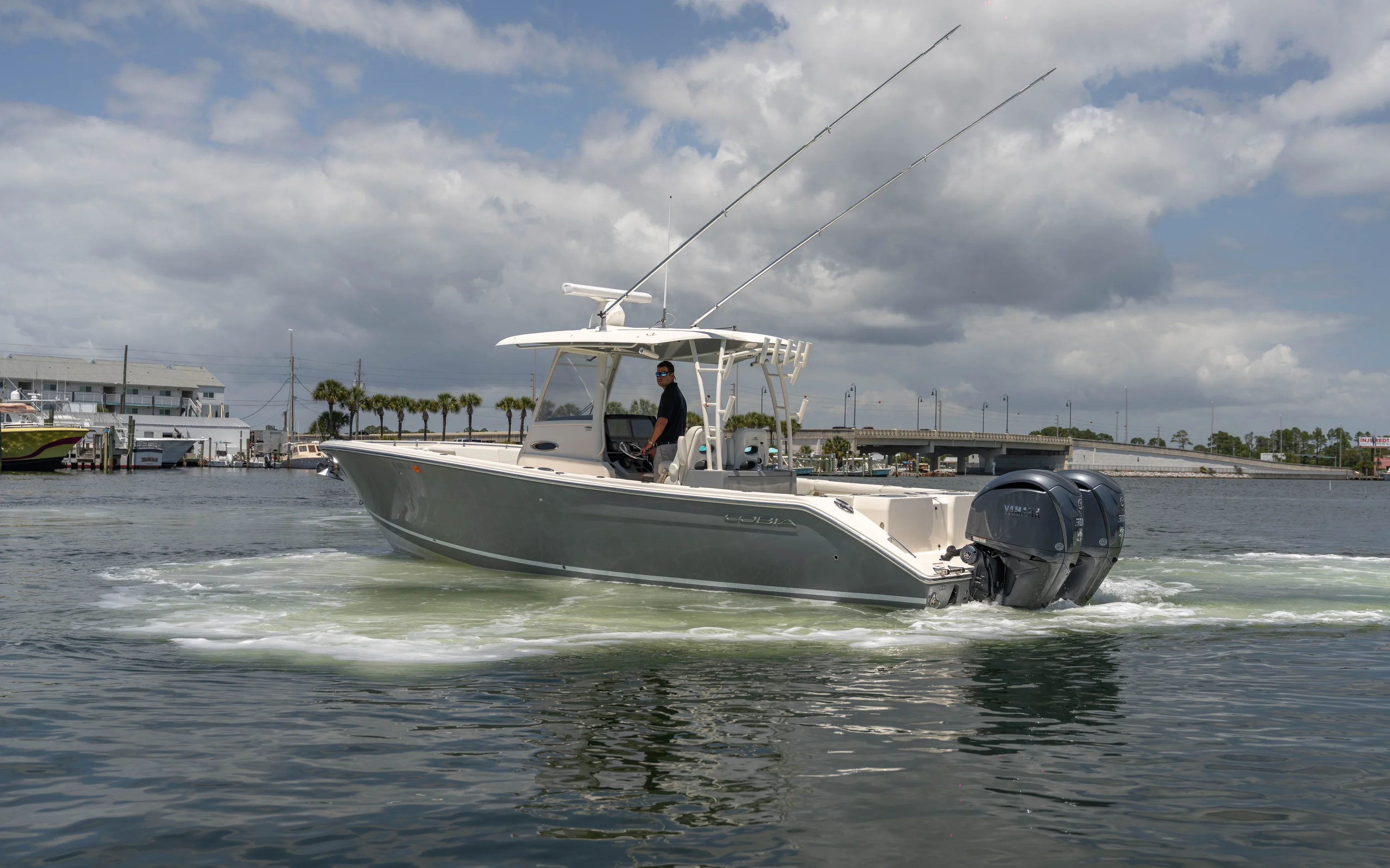 2023 Cobia 32CC Image Thumbnail #1