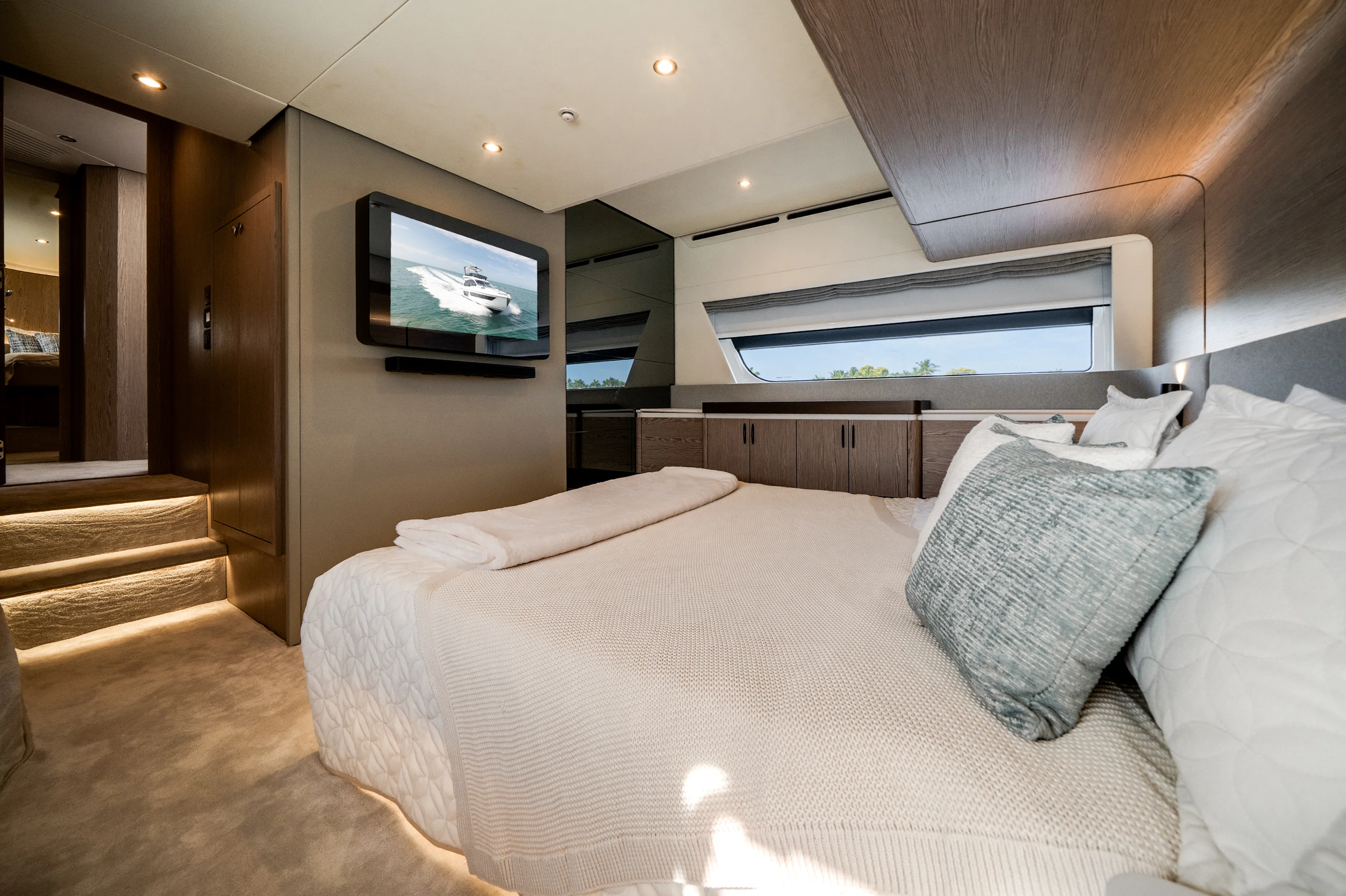 2024 Azimut 53 FLY Image Thumbnail #36