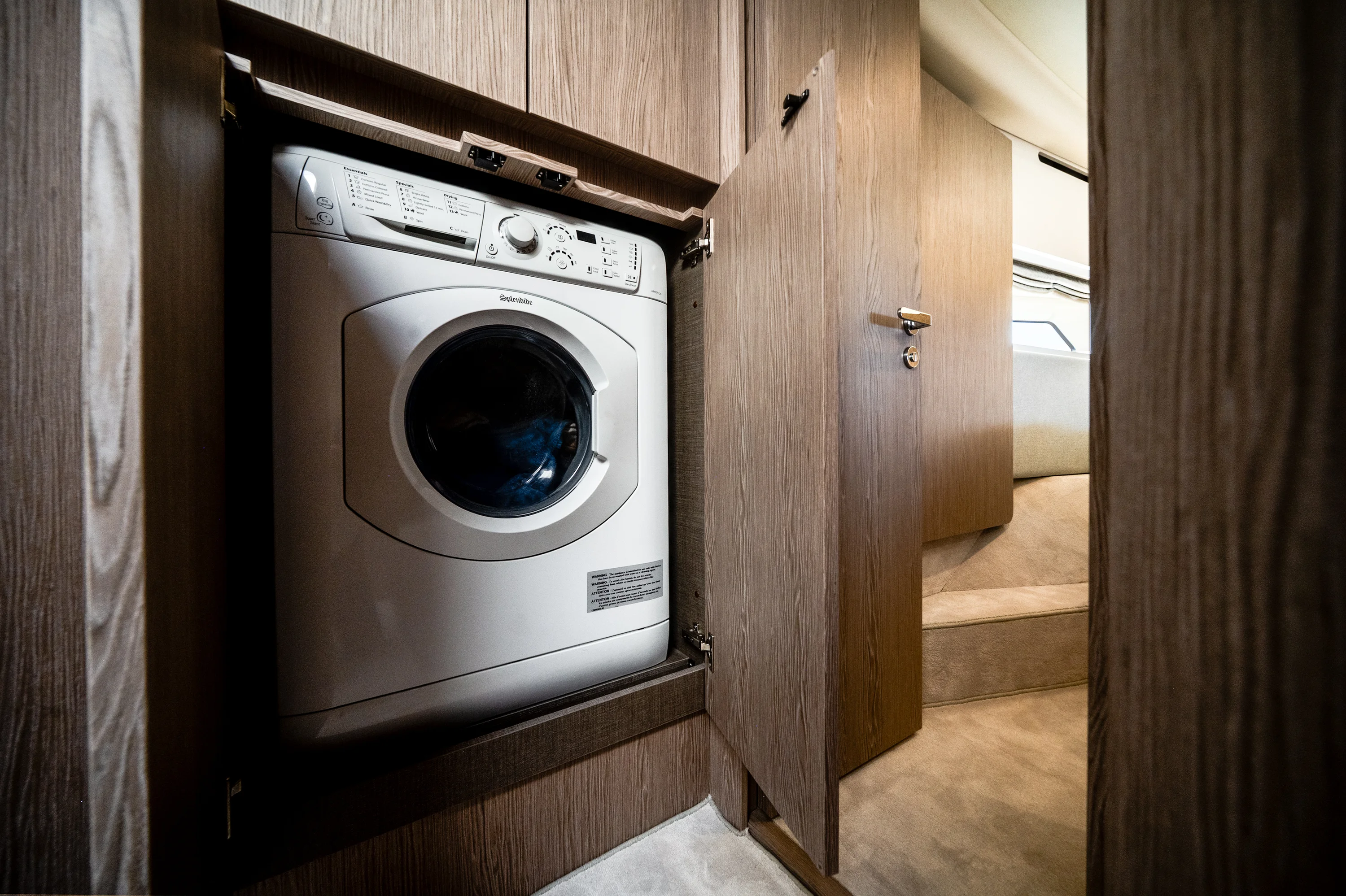 2024 Azimut 53 FLY Image Thumbnail #30