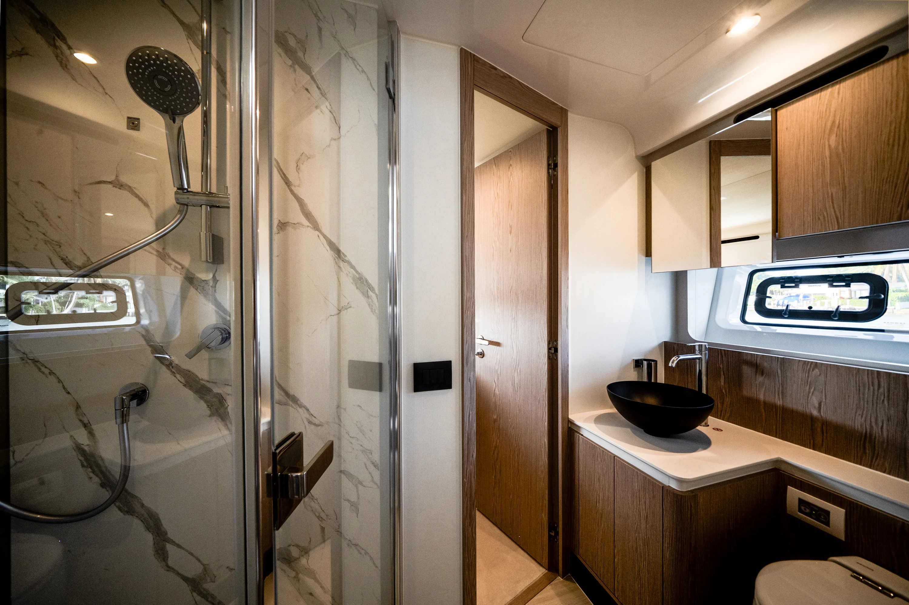 2024 Azimut 53 FLY Image Thumbnail #29