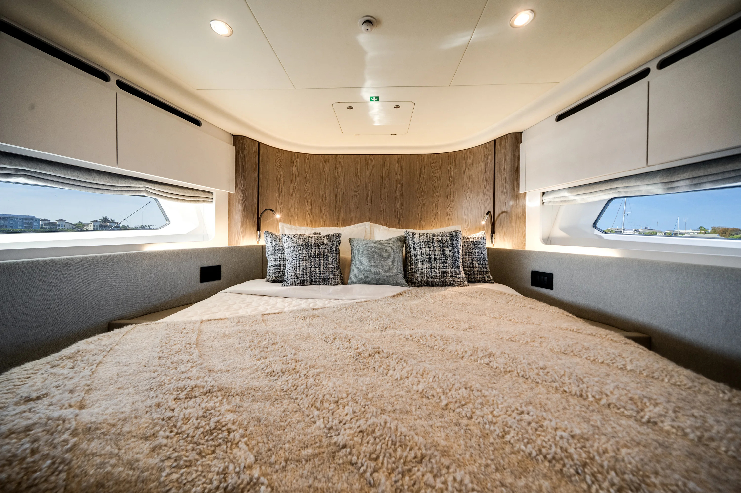 2024 Azimut 53 FLY Image Thumbnail #24