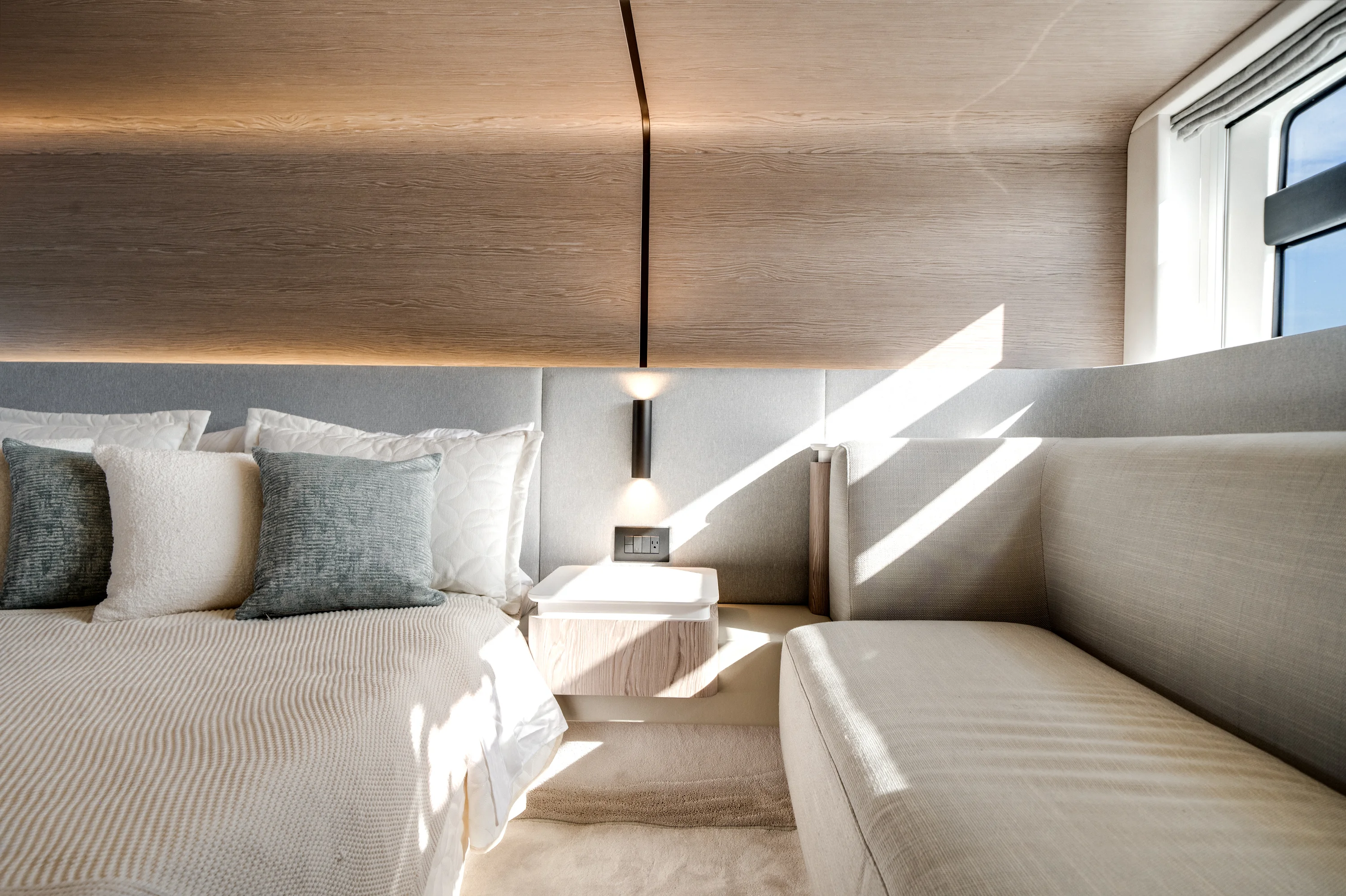 2024 Azimut 53 FLY Image Thumbnail #34