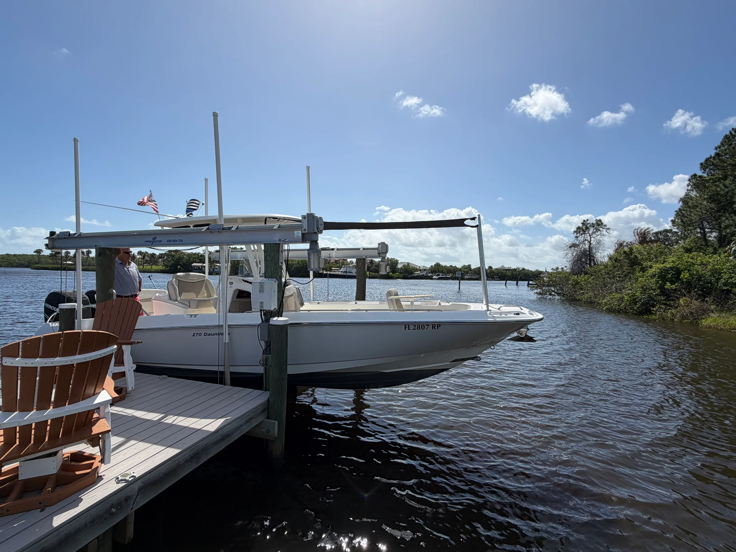 2018 Boston Whaler 270 DAUNTLESS Image Thumbnail #1