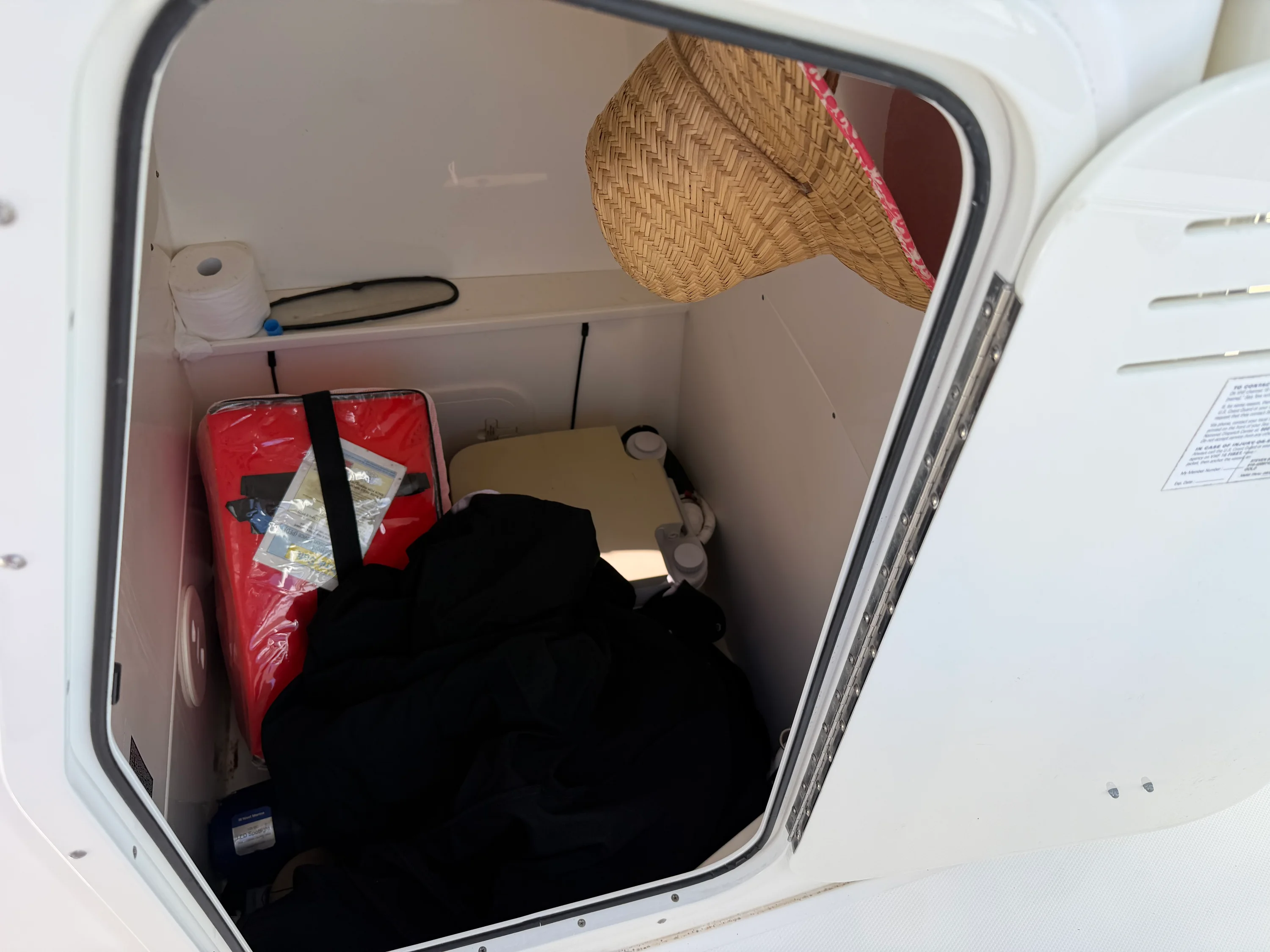 2018 Boston Whaler 270 DAUNTLESS Image Thumbnail #9