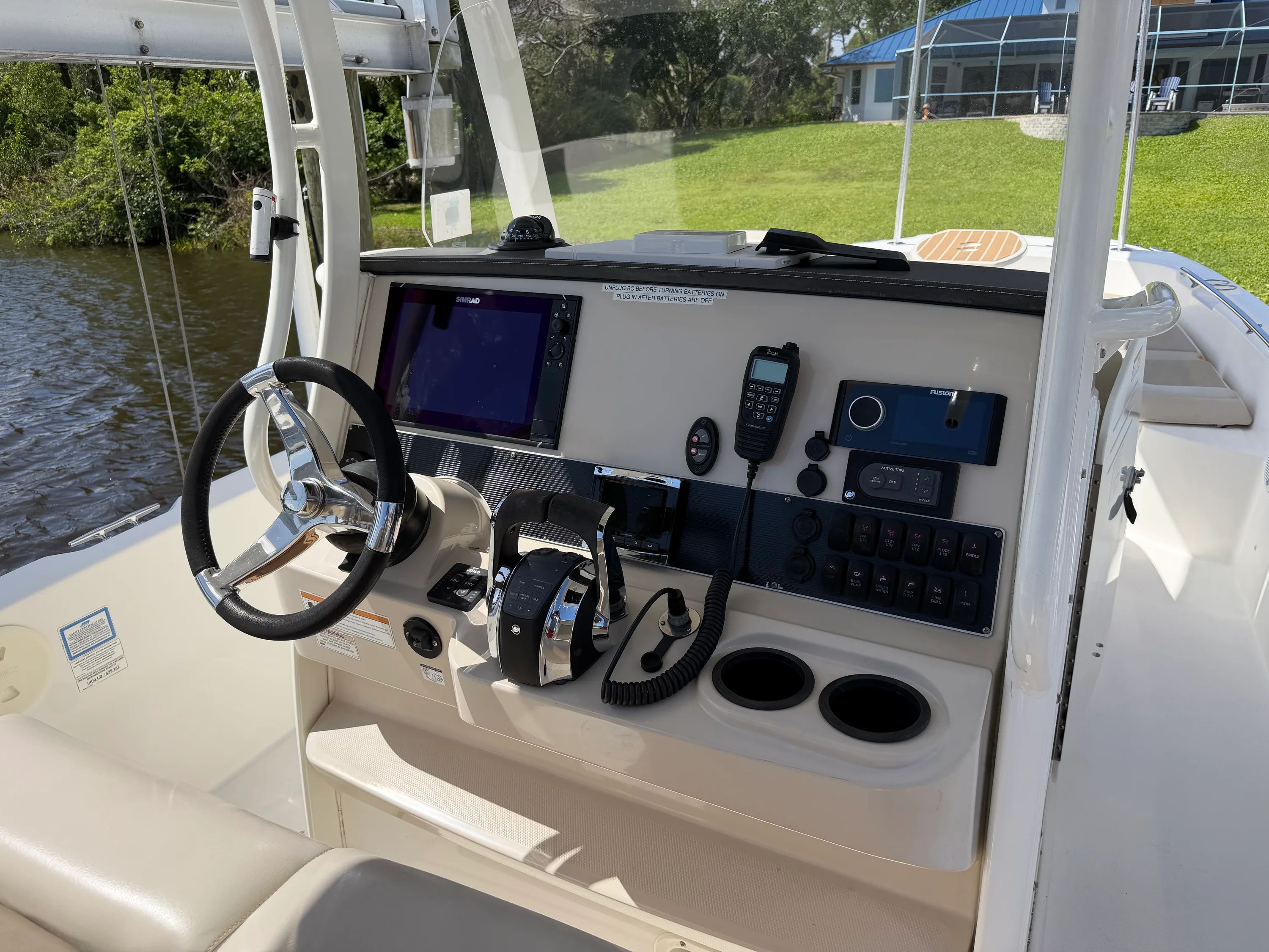 2018 Boston Whaler 270 DAUNTLESS Image Thumbnail #7