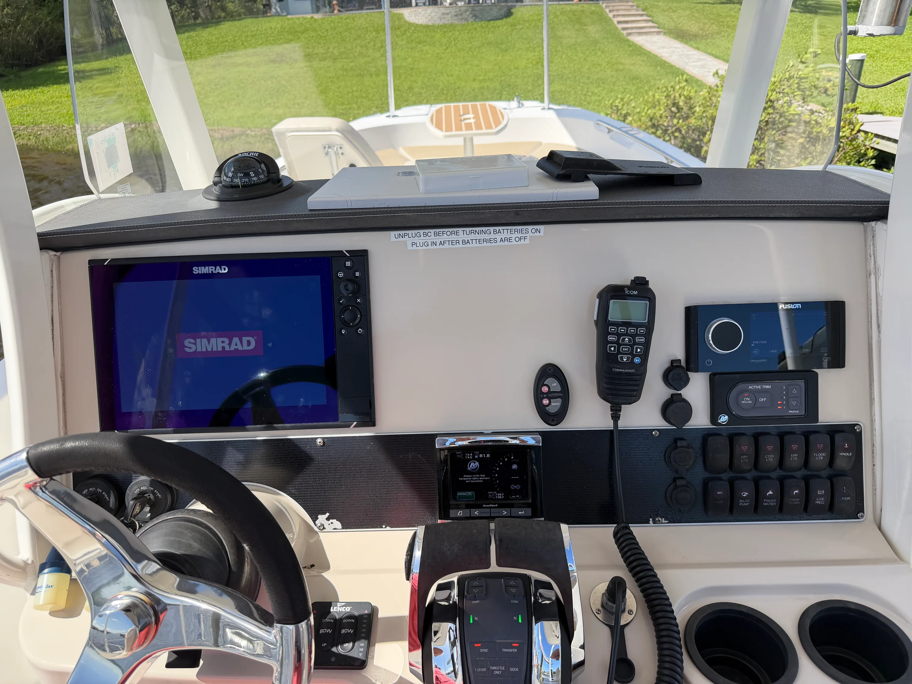 2018 Boston Whaler 270 DAUNTLESS Image Thumbnail #6