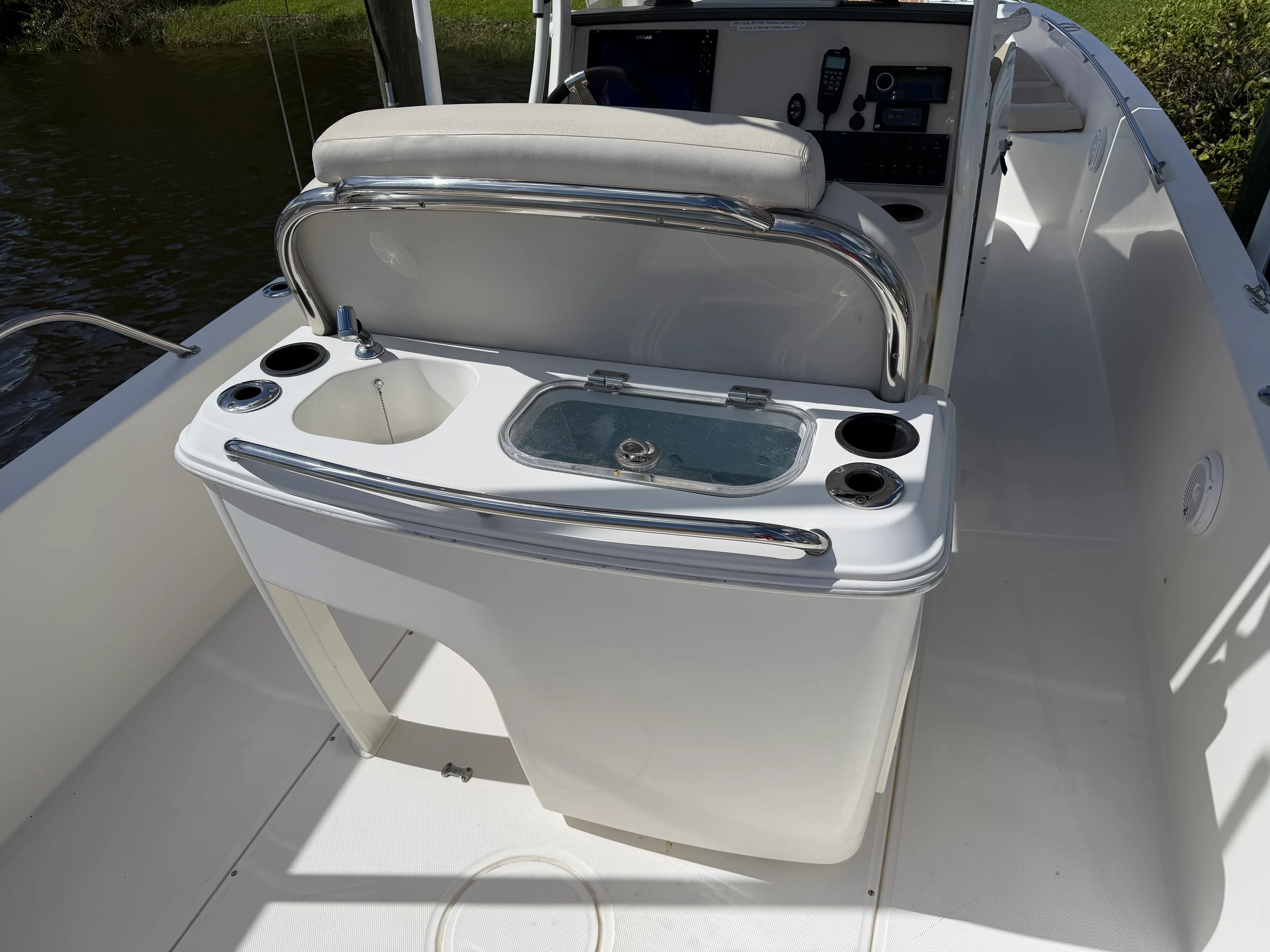 2018 Boston Whaler 270 DAUNTLESS Image Thumbnail #4