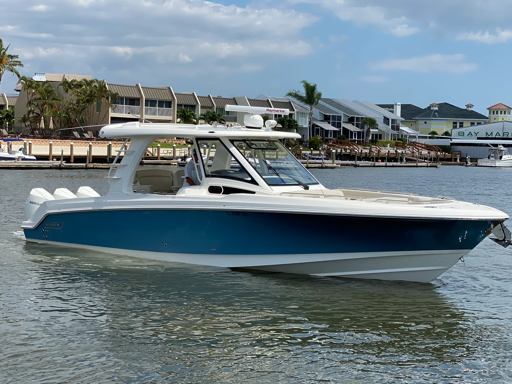 2020 Boston Whaler 350 REALM Image Thumbnail #14