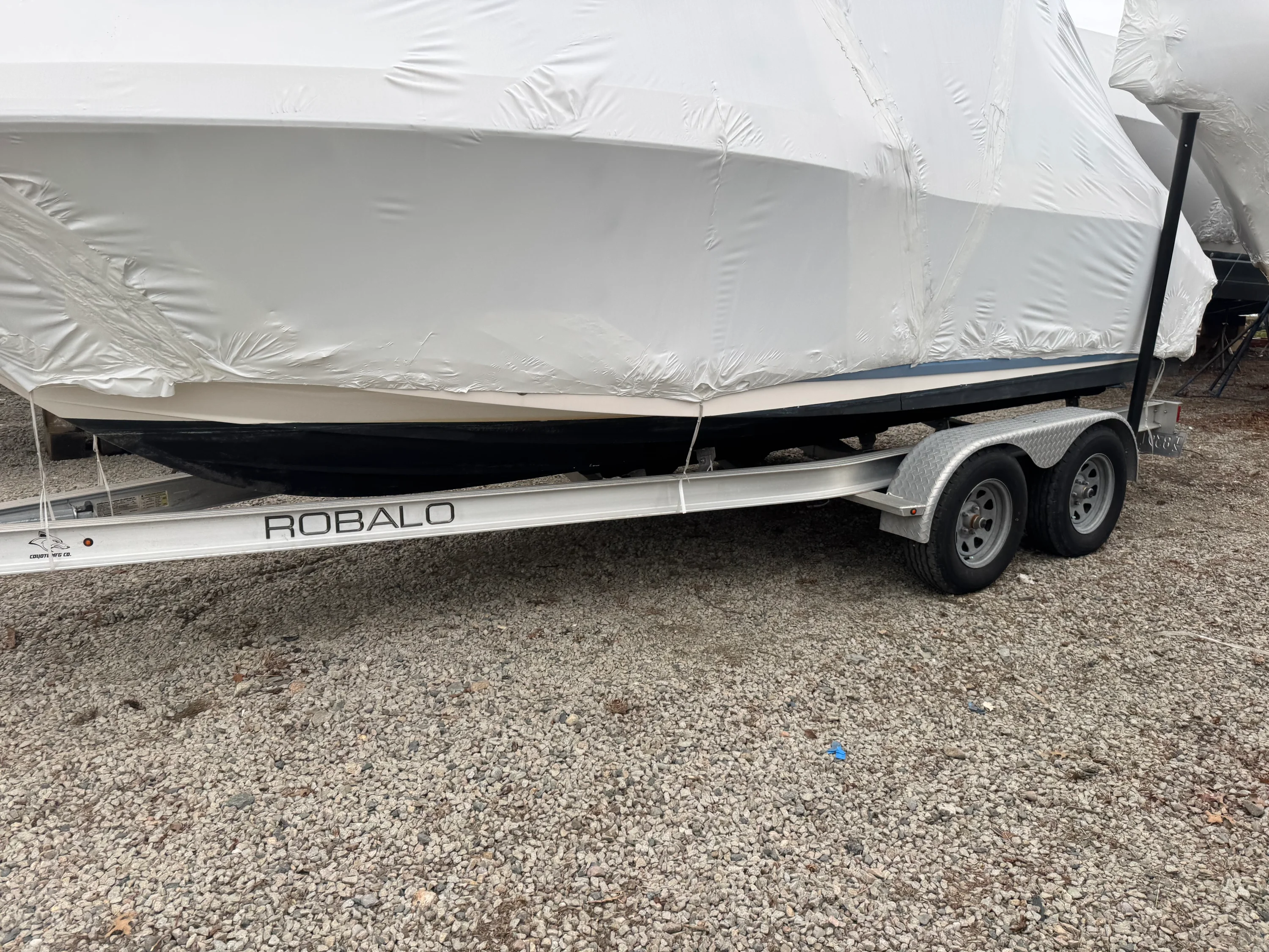 2022 Robalo R200 CC Image Thumbnail #2