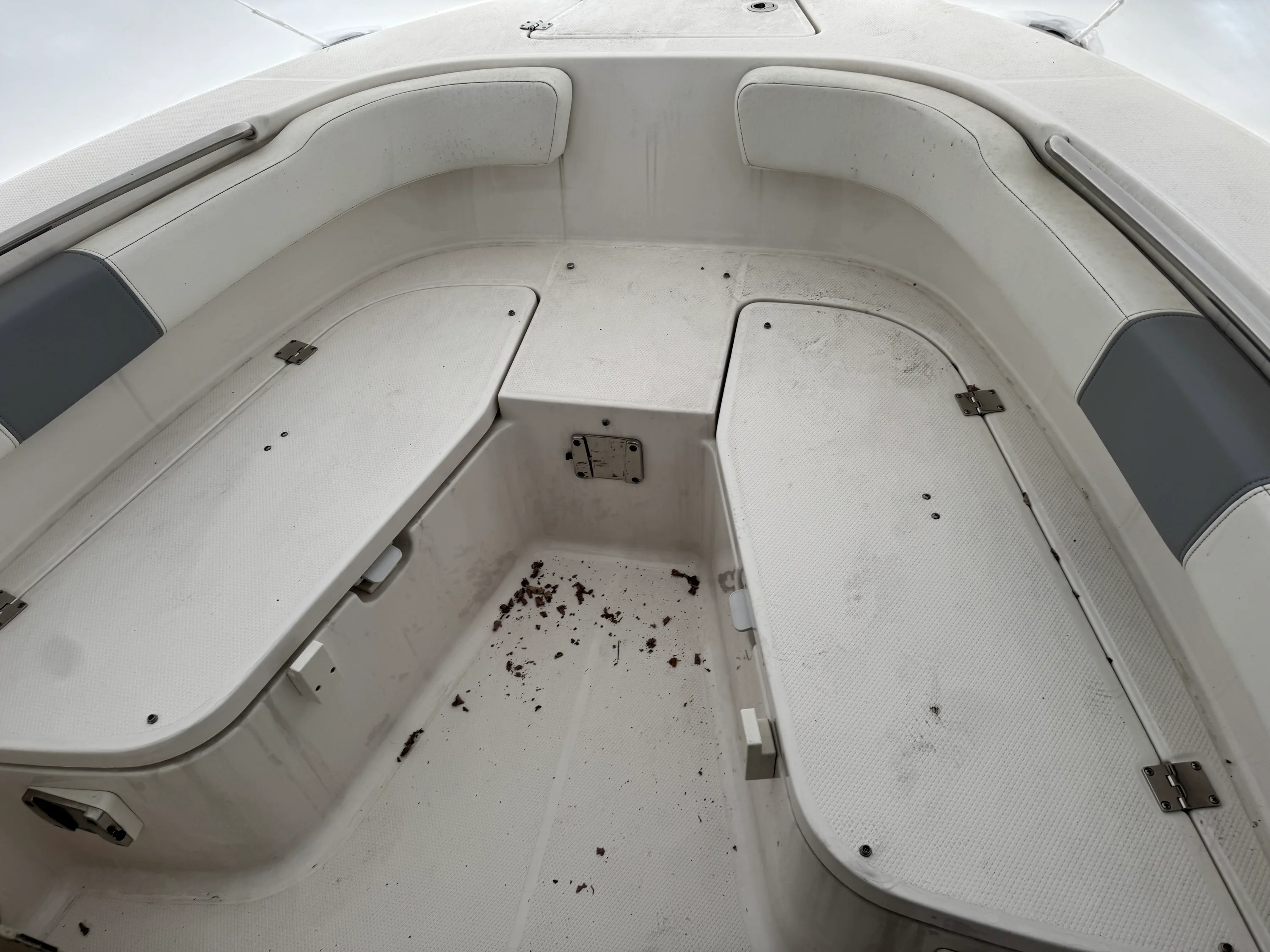 2022 Robalo R200 CC Image Thumbnail #8