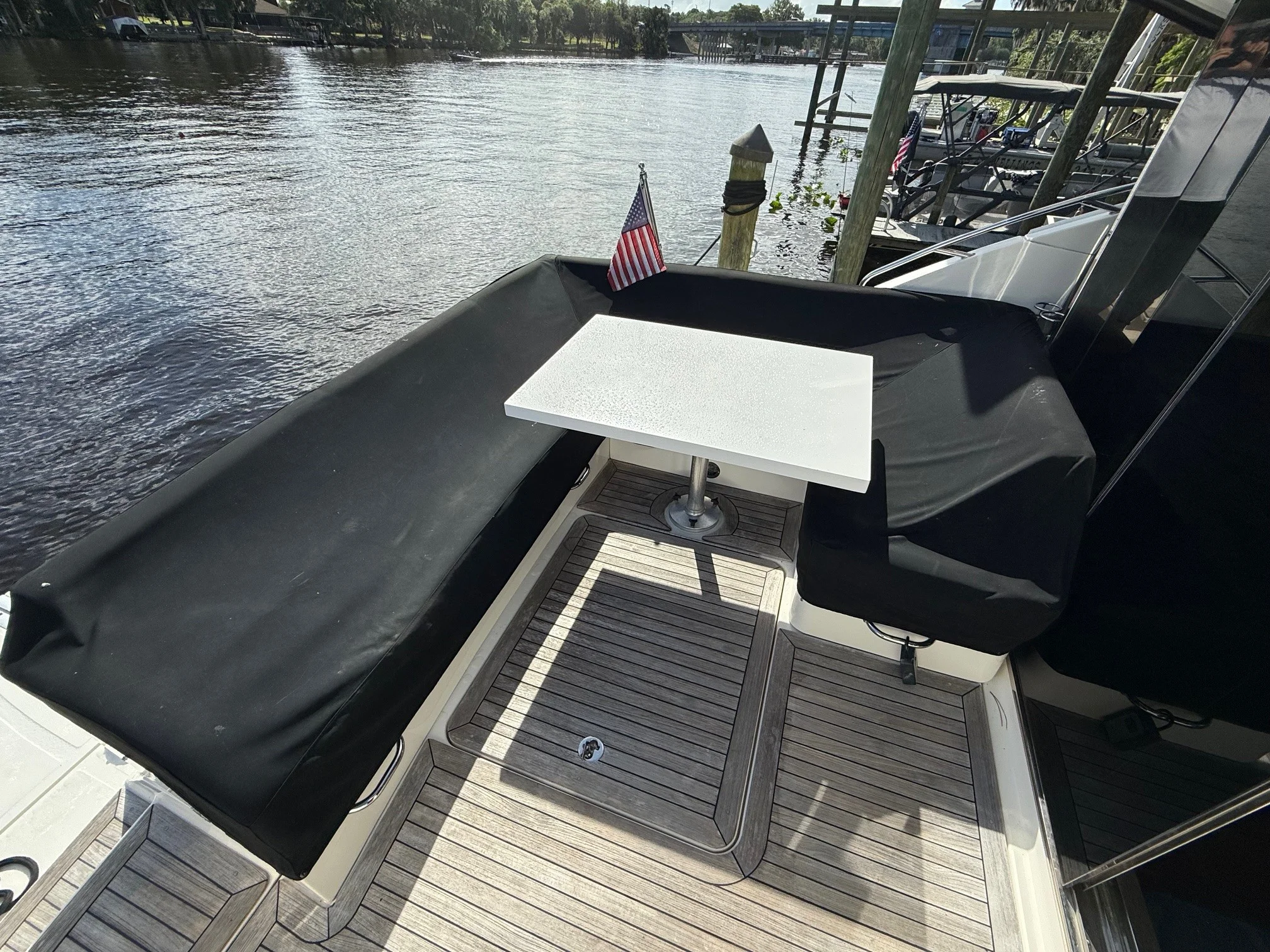 2016 Sea Ray 510 SUNDANCER Image Thumbnail #39