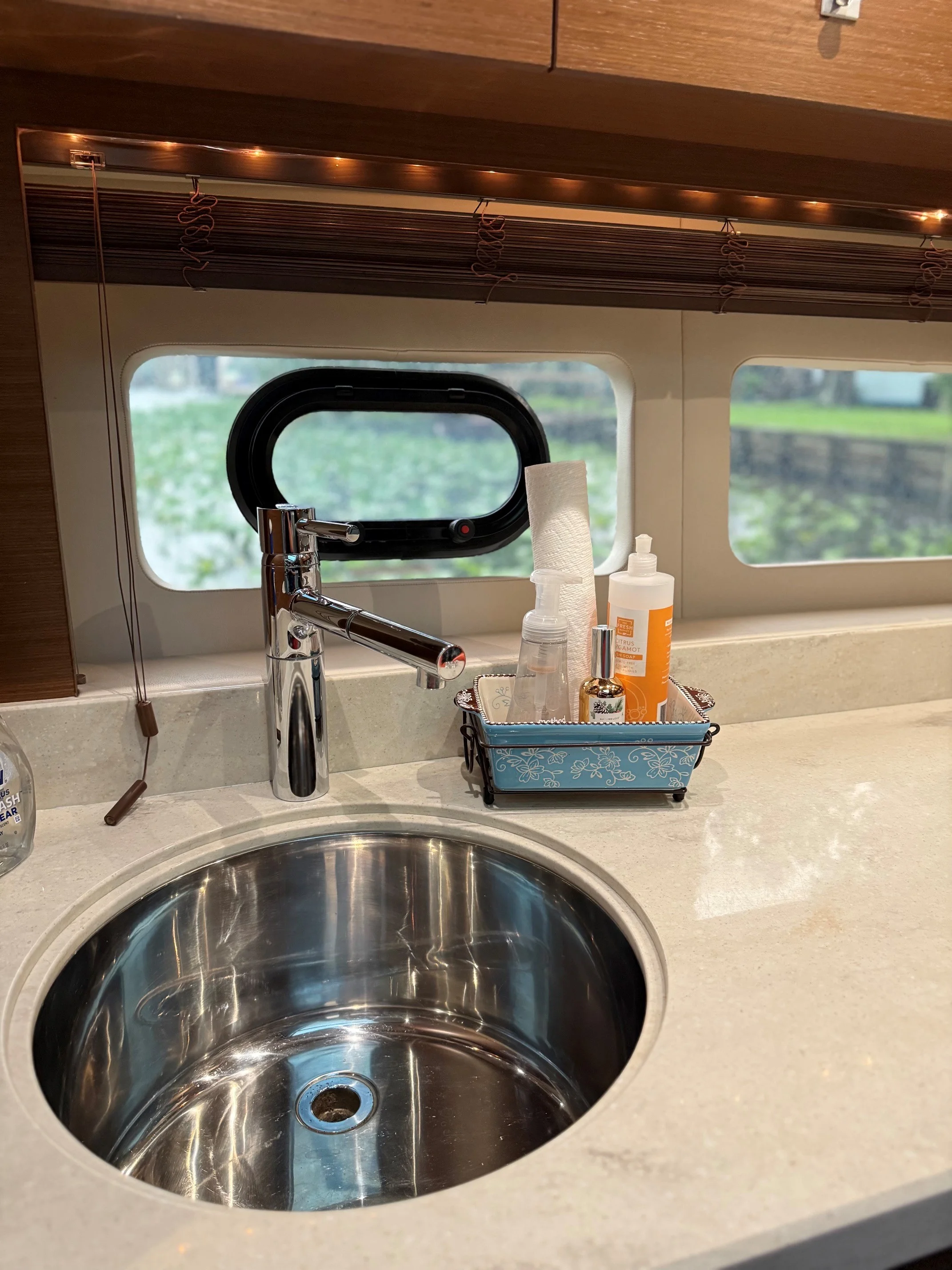 2016 Sea Ray 510 SUNDANCER Image Thumbnail #33