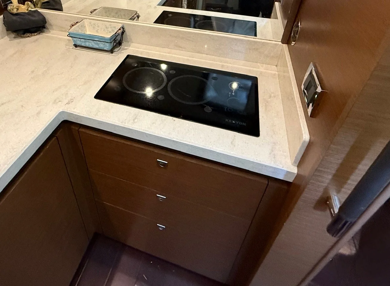 2016 Sea Ray 510 SUNDANCER Image Thumbnail #42