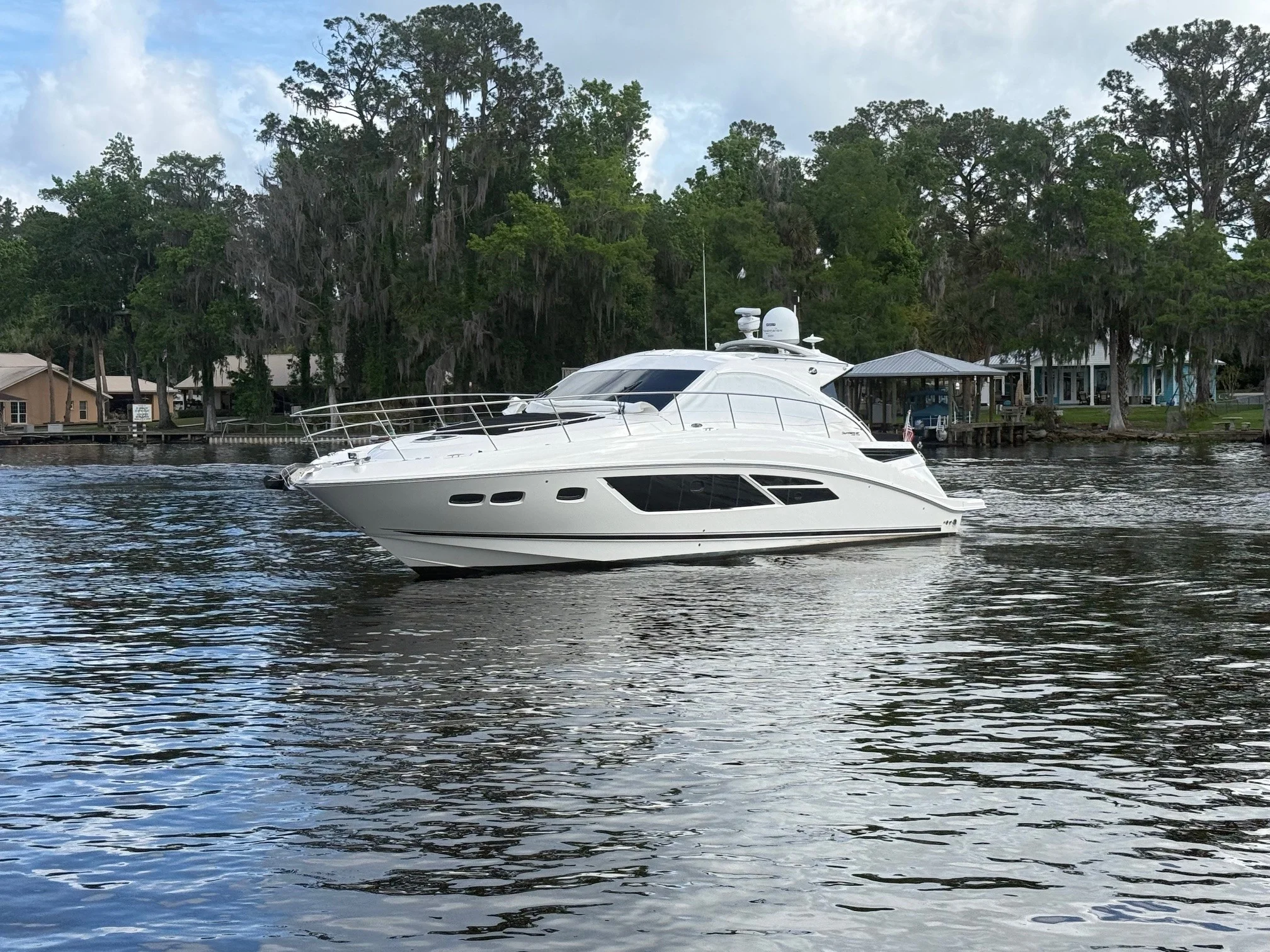 2016 Sea Ray 510 SUNDANCER Image Thumbnail #4