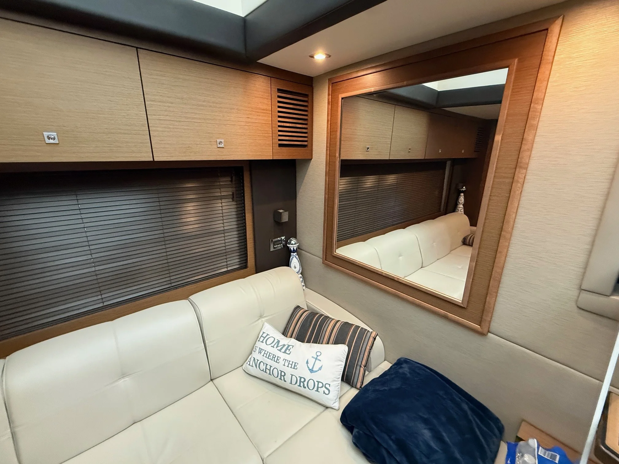 2016 Sea Ray 510 SUNDANCER Image Thumbnail #34