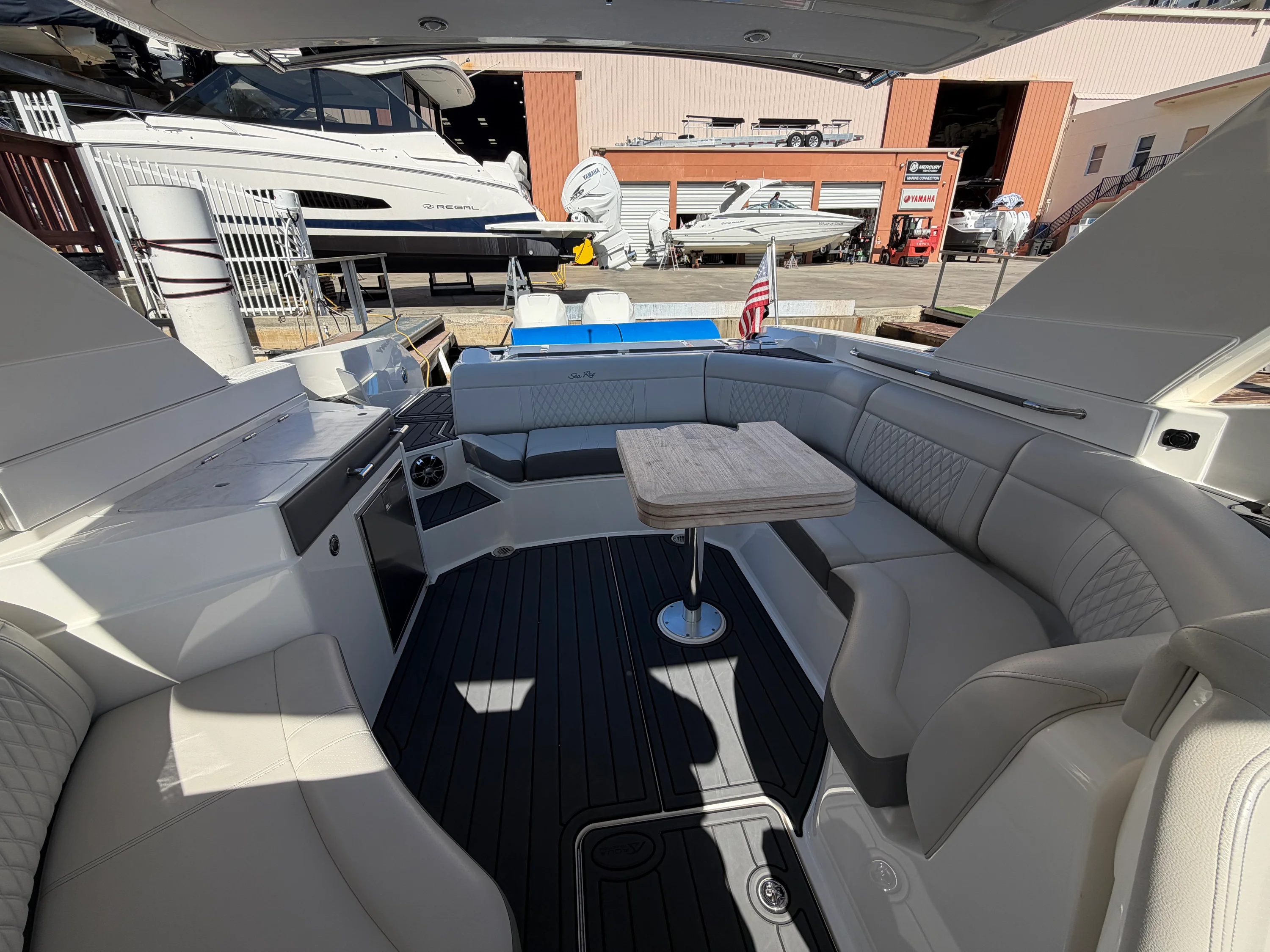 2023 Sea Ray 350 SLX OB Image Thumbnail #64
