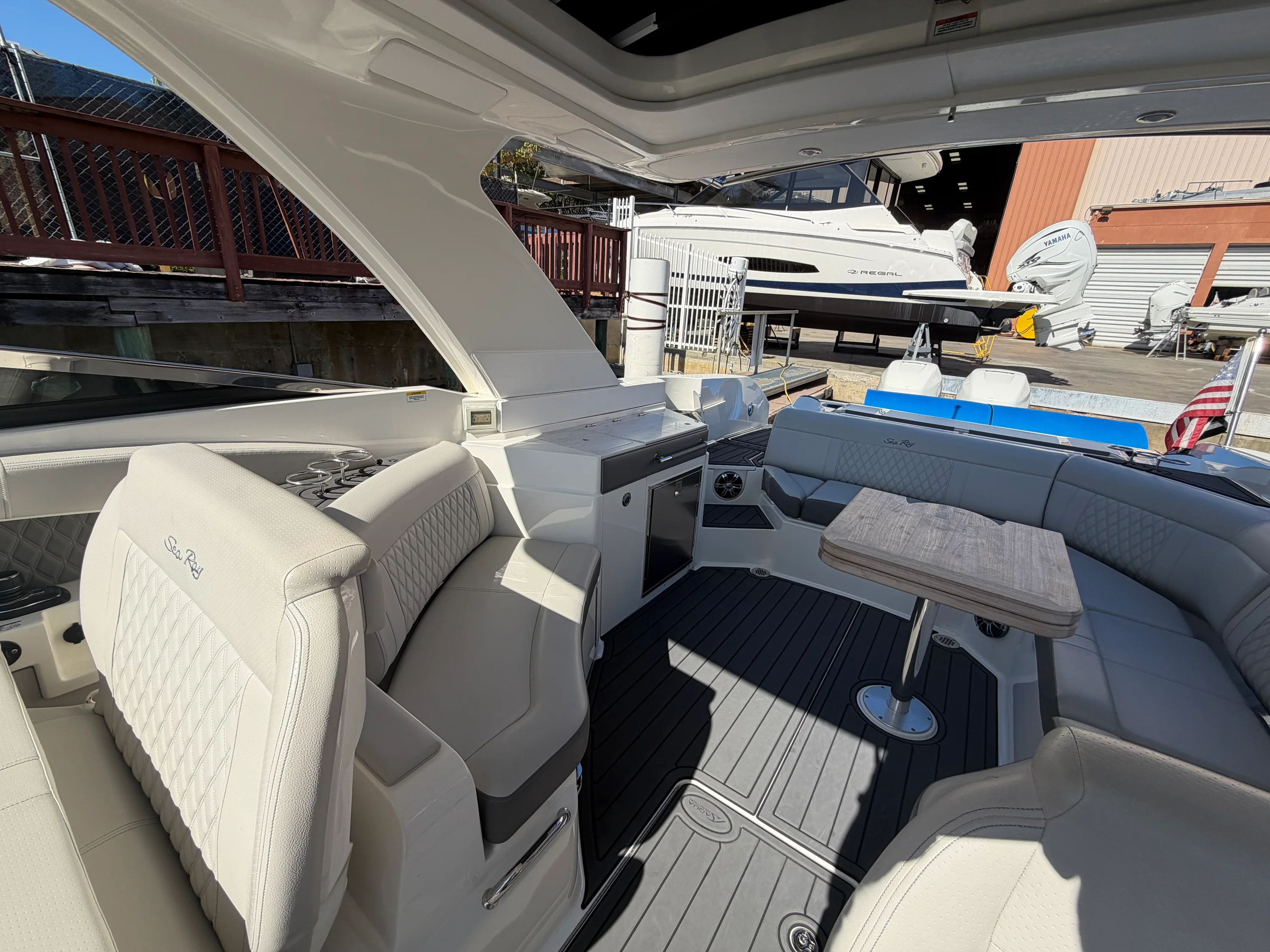 2023 Sea Ray 350 SLX OB Image Thumbnail #65