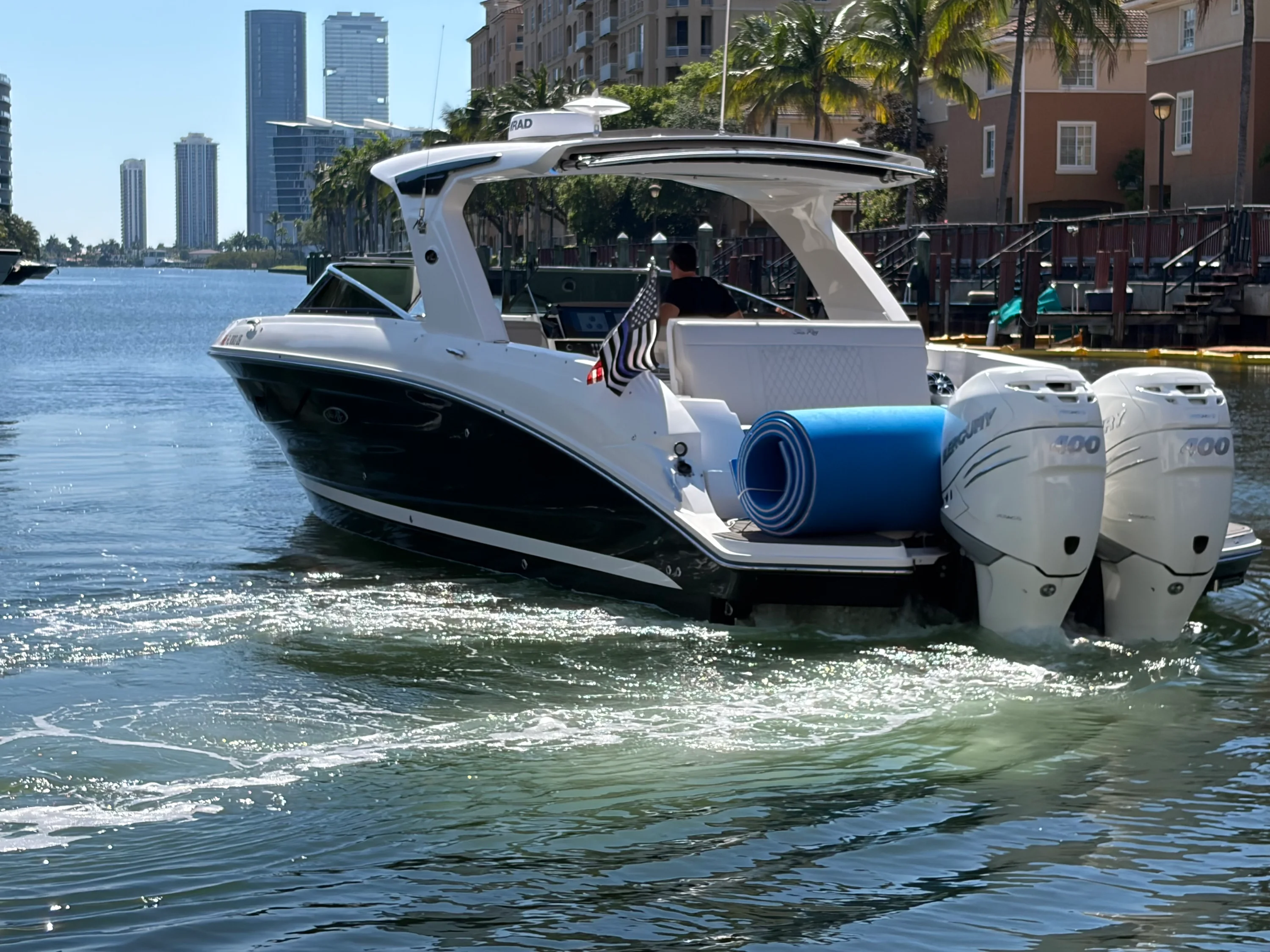 2023 Sea Ray 350 SLX OB Image Thumbnail #8