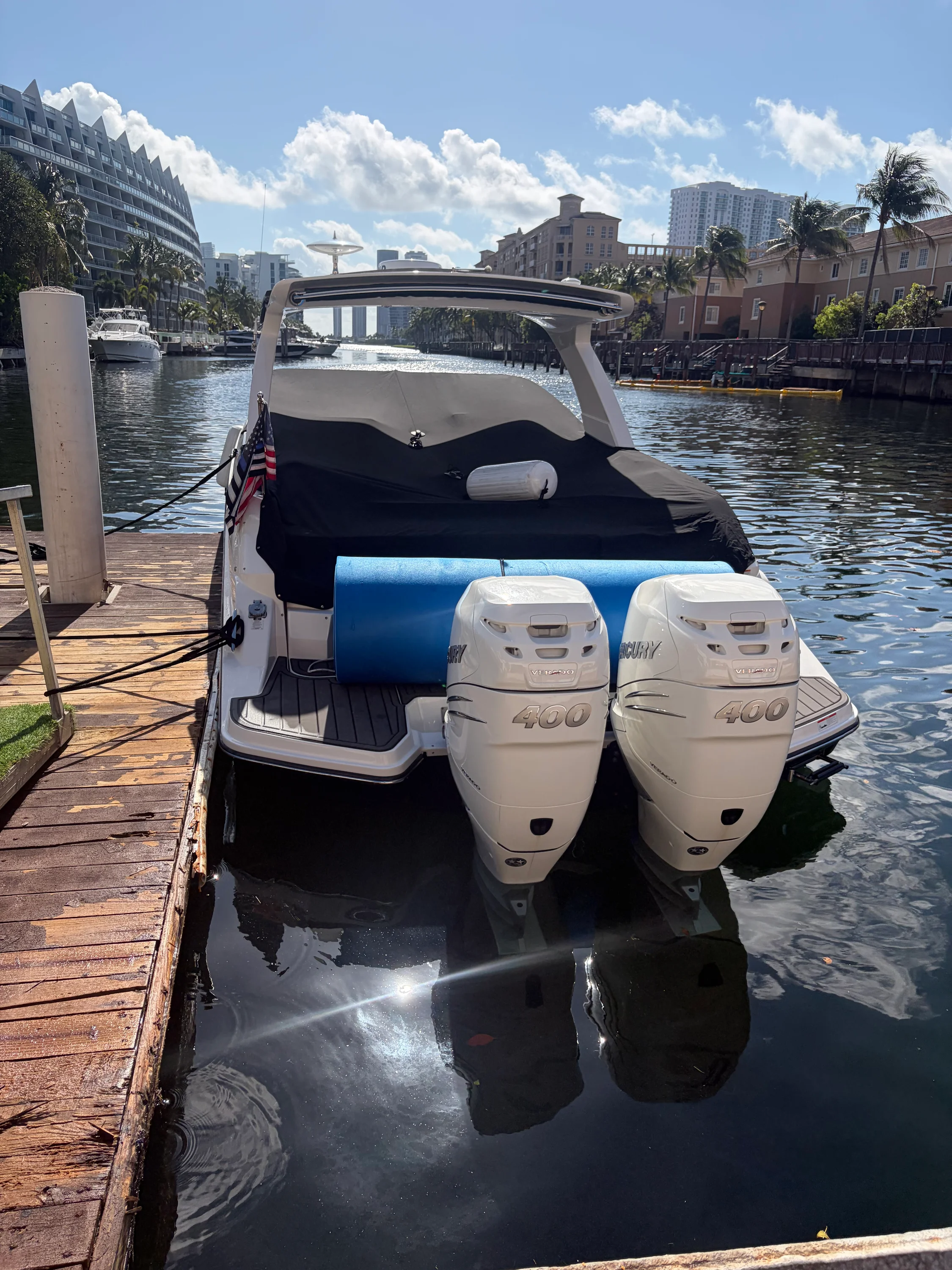 2023 Sea Ray 350 SLX OB Image Thumbnail #3