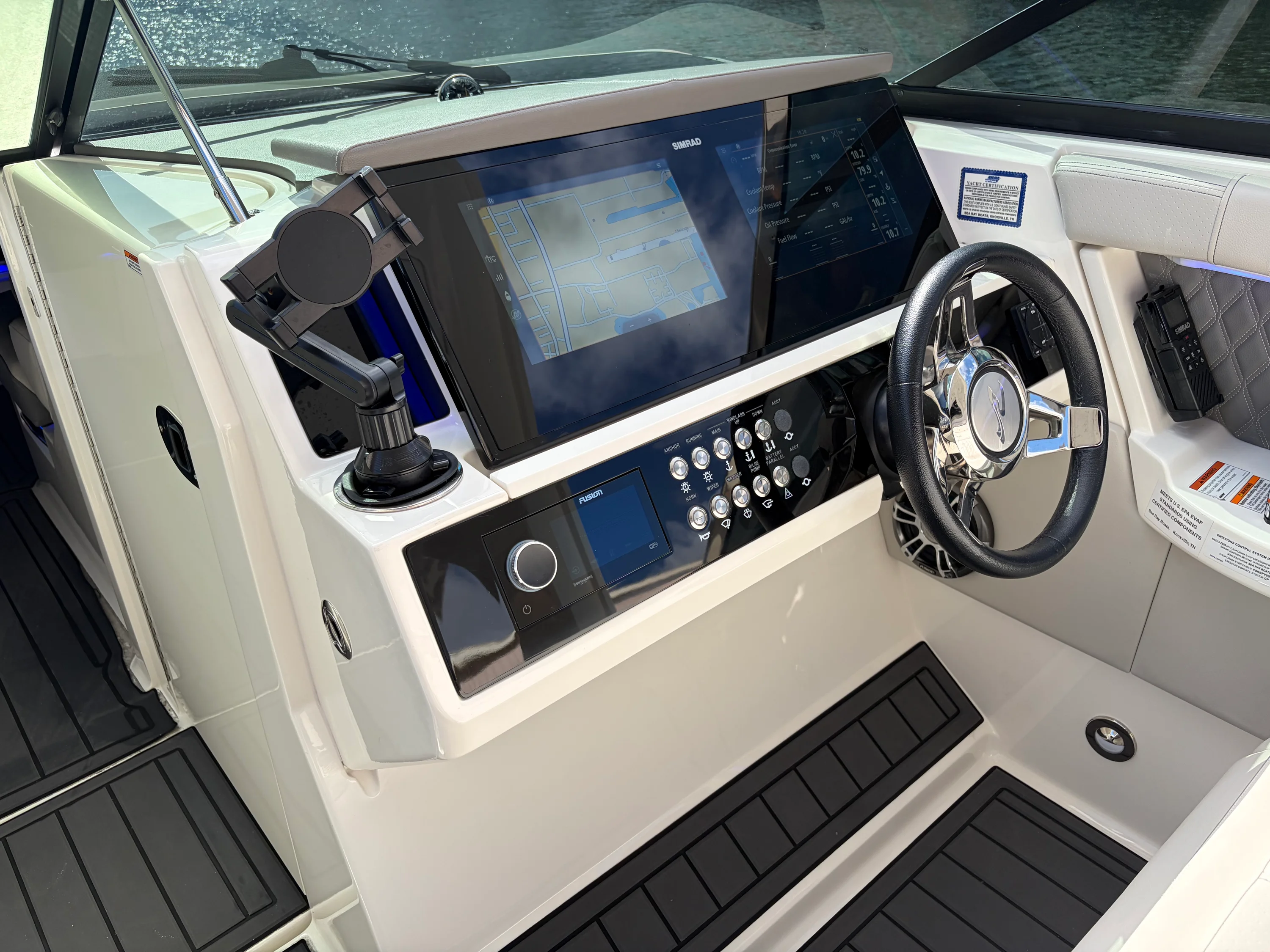 2023 Sea Ray 350 SLX OB Image Thumbnail #19