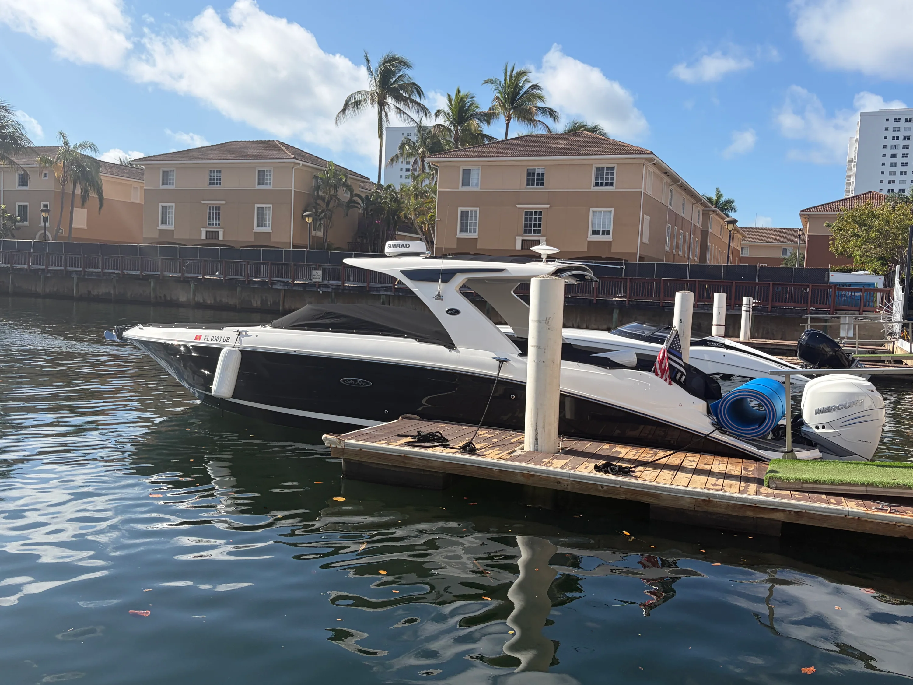 2023 Sea Ray 350 SLX OB Image Thumbnail #1