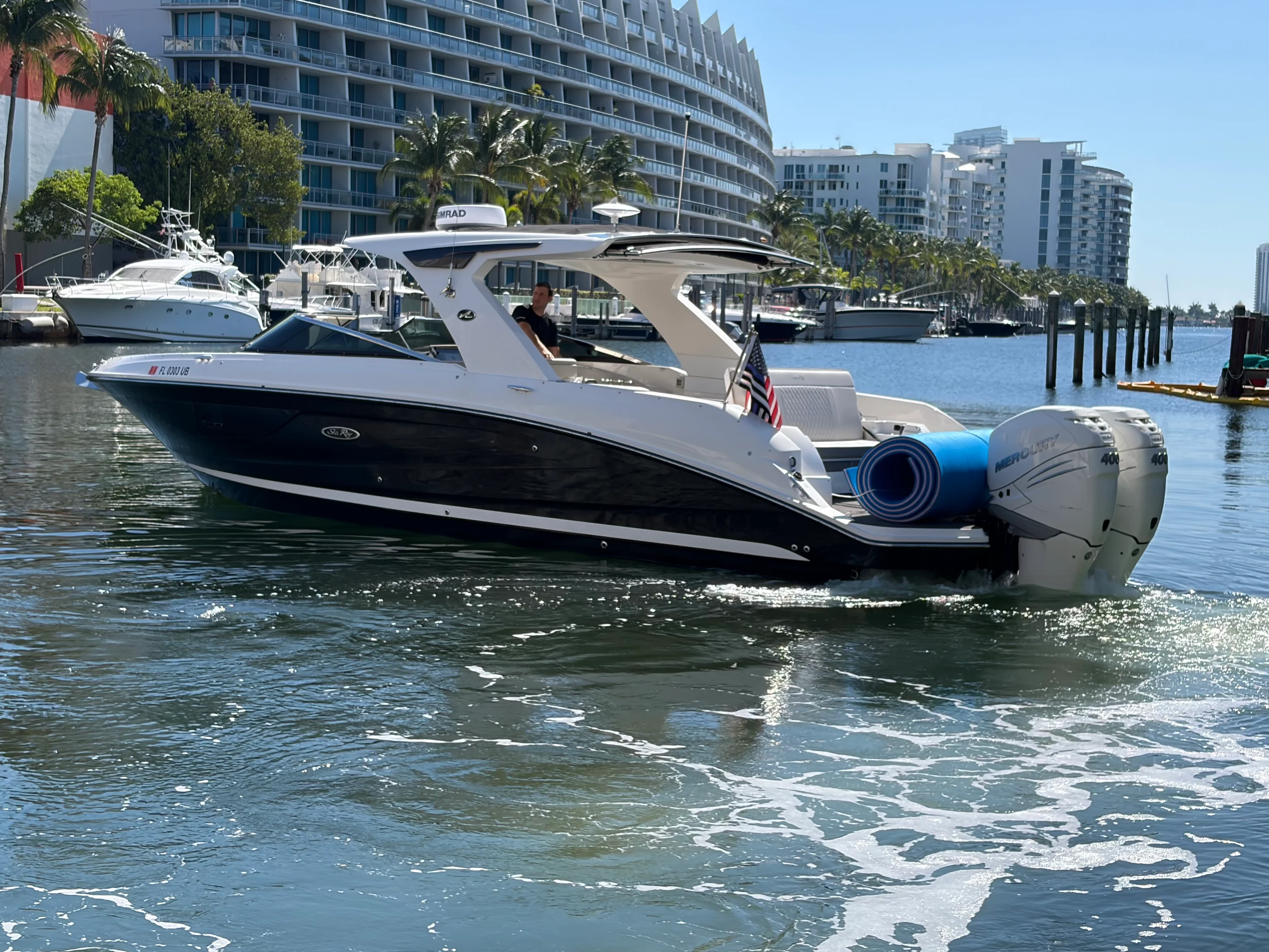 2023 Sea Ray 350 SLX OB Image Thumbnail #18