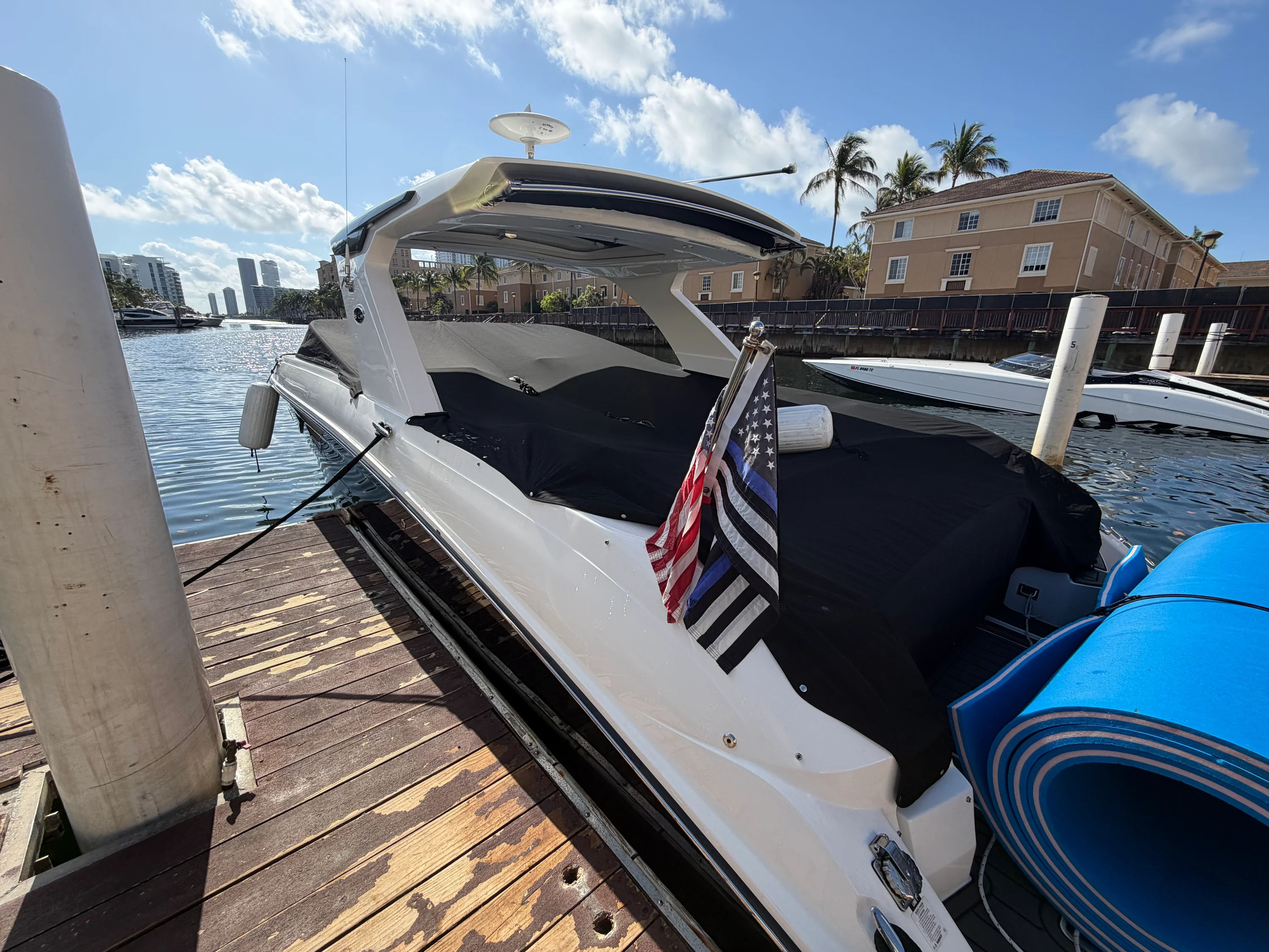 2023 Sea Ray 350 SLX OB Image Thumbnail #5