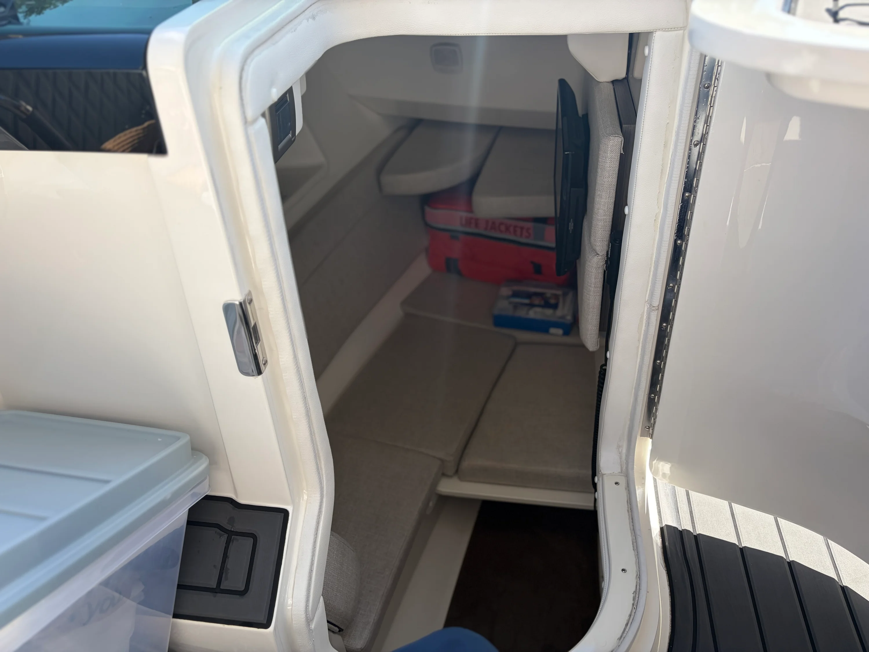 2023 Sea Ray 350 SLX OB Image Thumbnail #72
