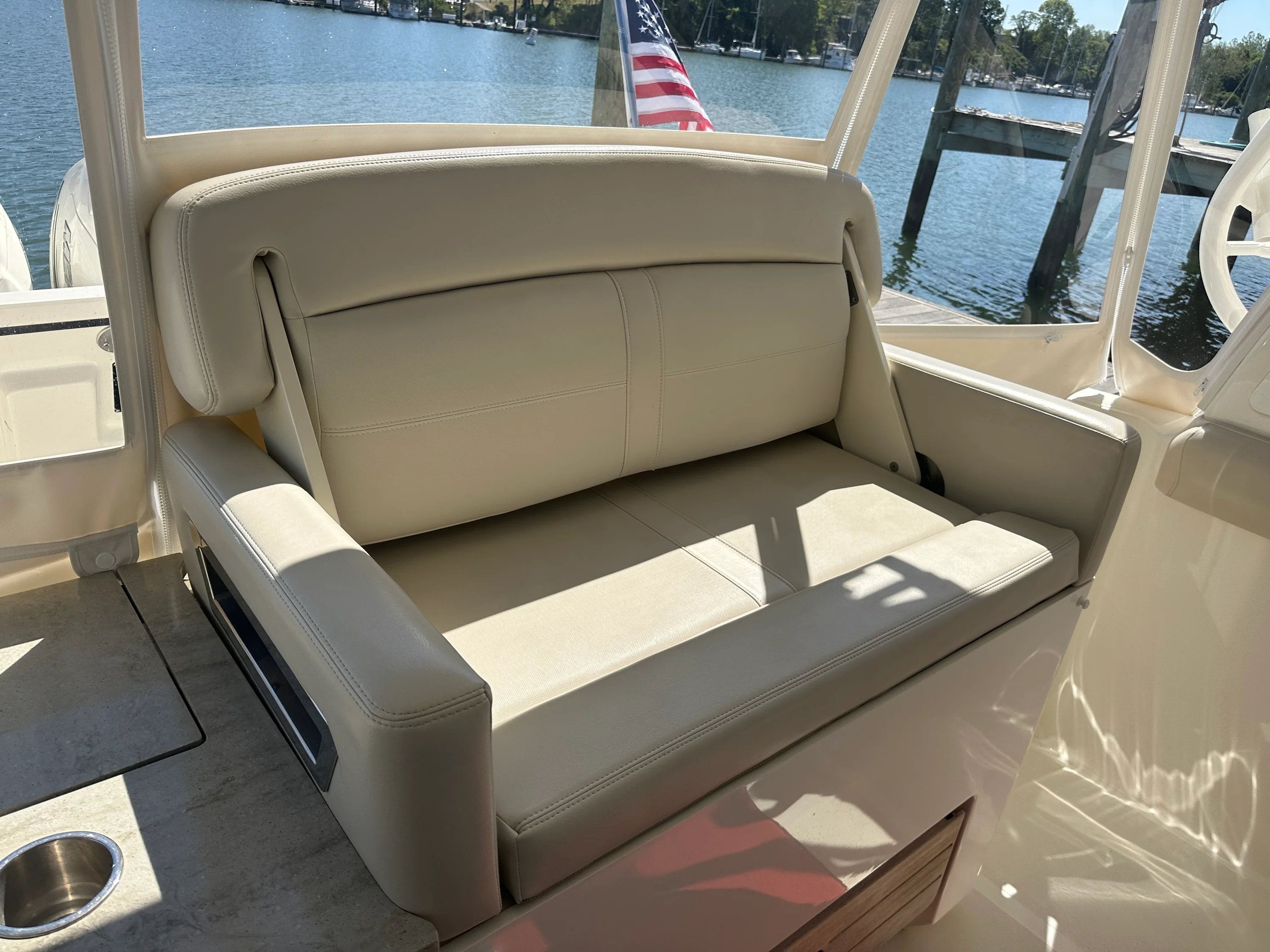 2019 Boston Whaler 350 Realm Image Thumbnail #22