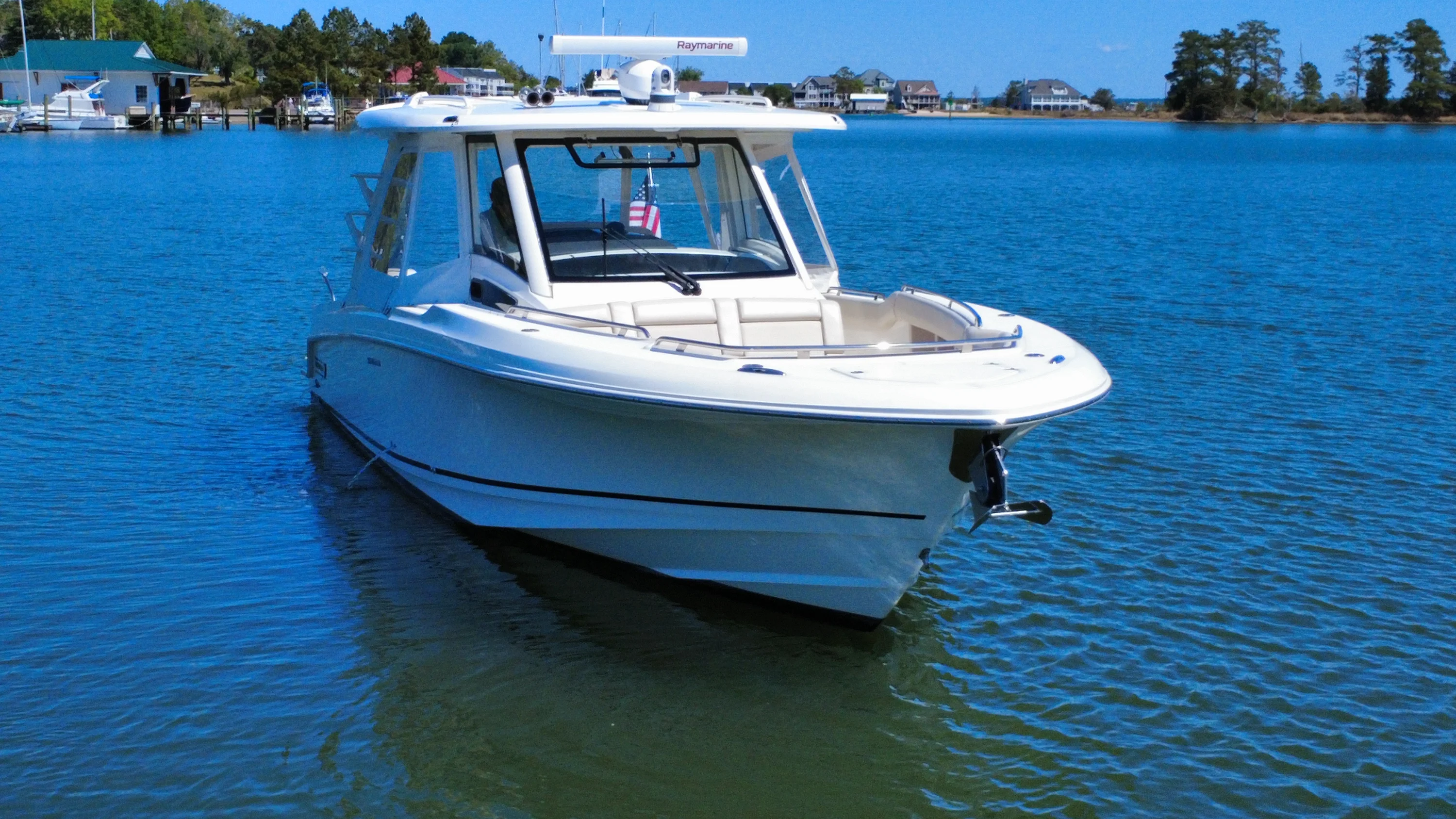 2019 Boston Whaler 350 Realm Image Thumbnail #1