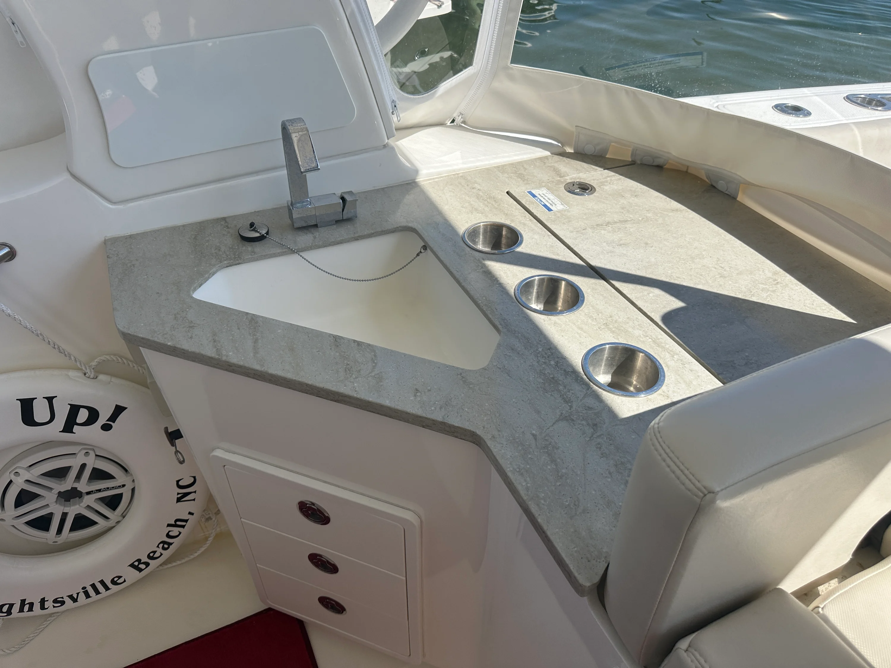 2019 Boston Whaler 350 Realm Image Thumbnail #21
