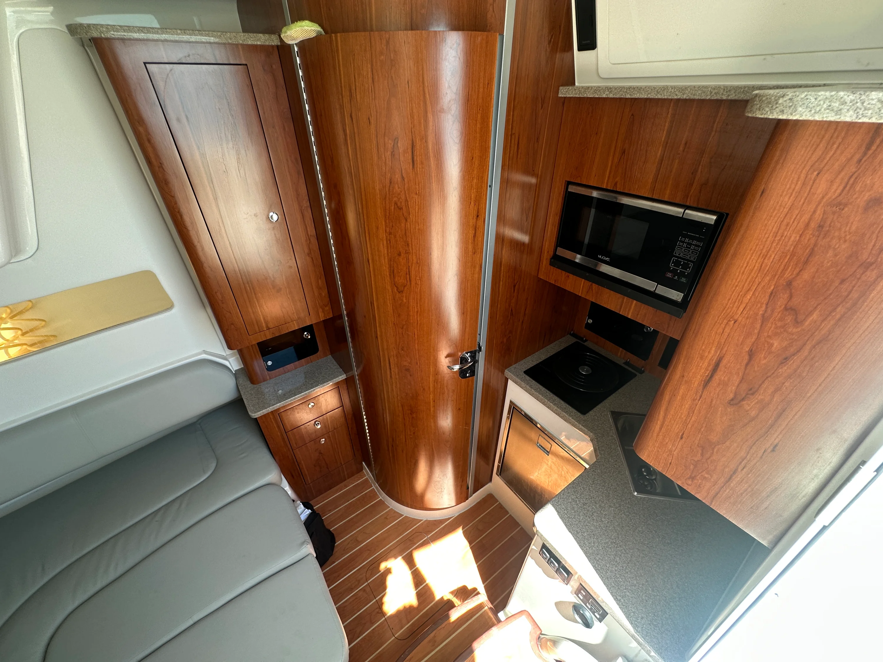 2019 Regulator 41 Image Thumbnail #20