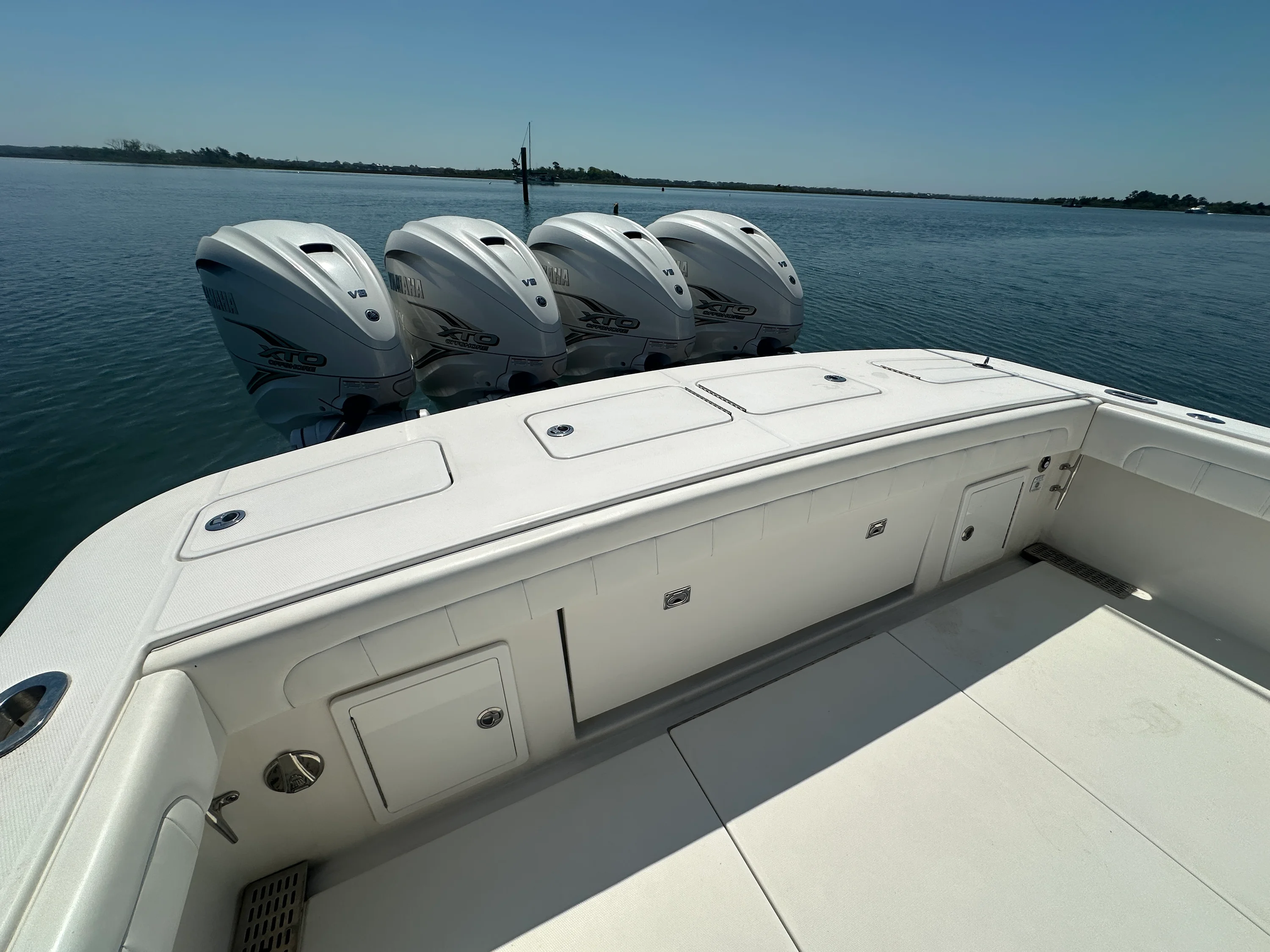 2019 Regulator 41 Image Thumbnail #7