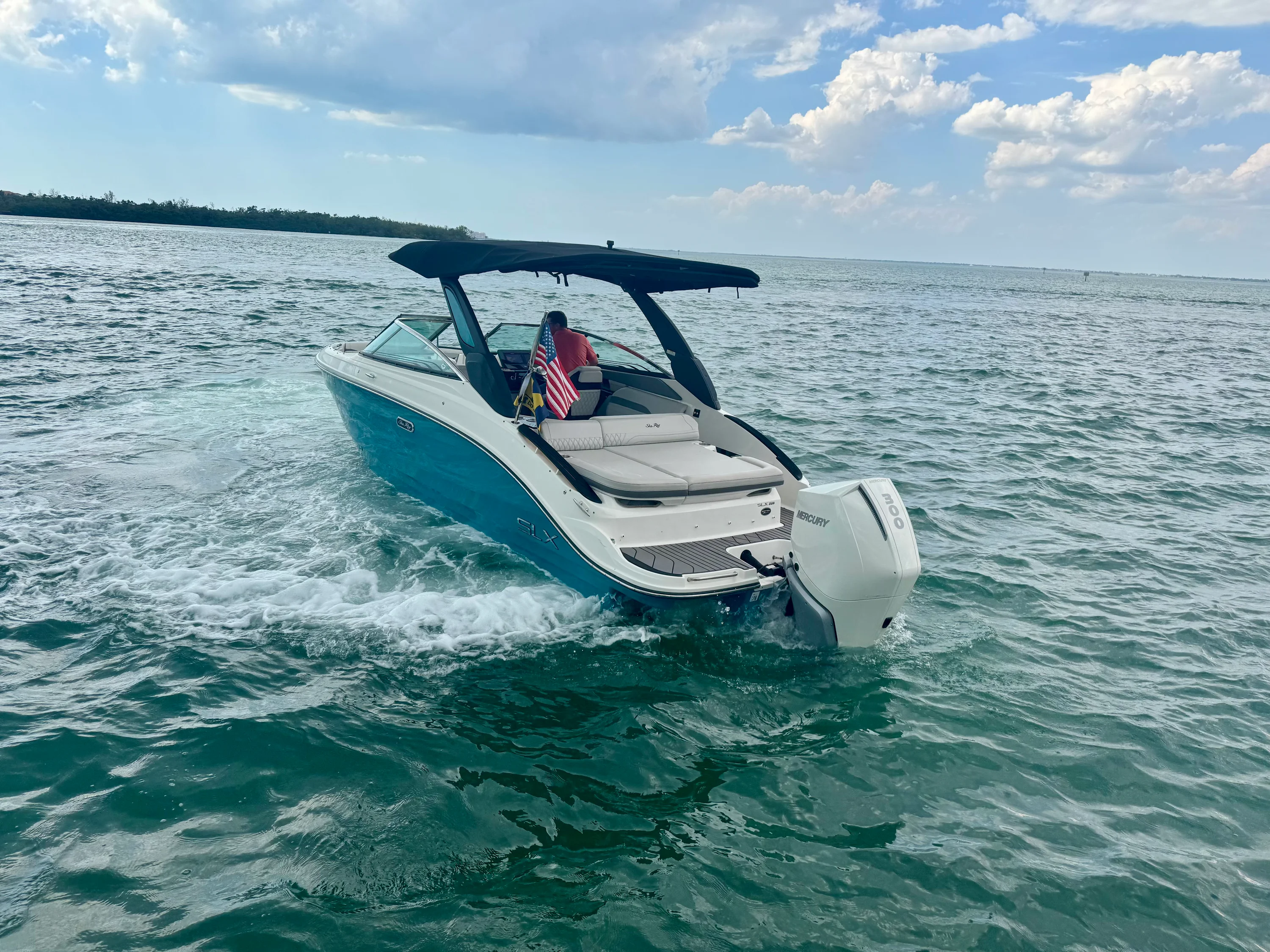 2023 Sea Ray 260 SLX OB Image Thumbnail #4