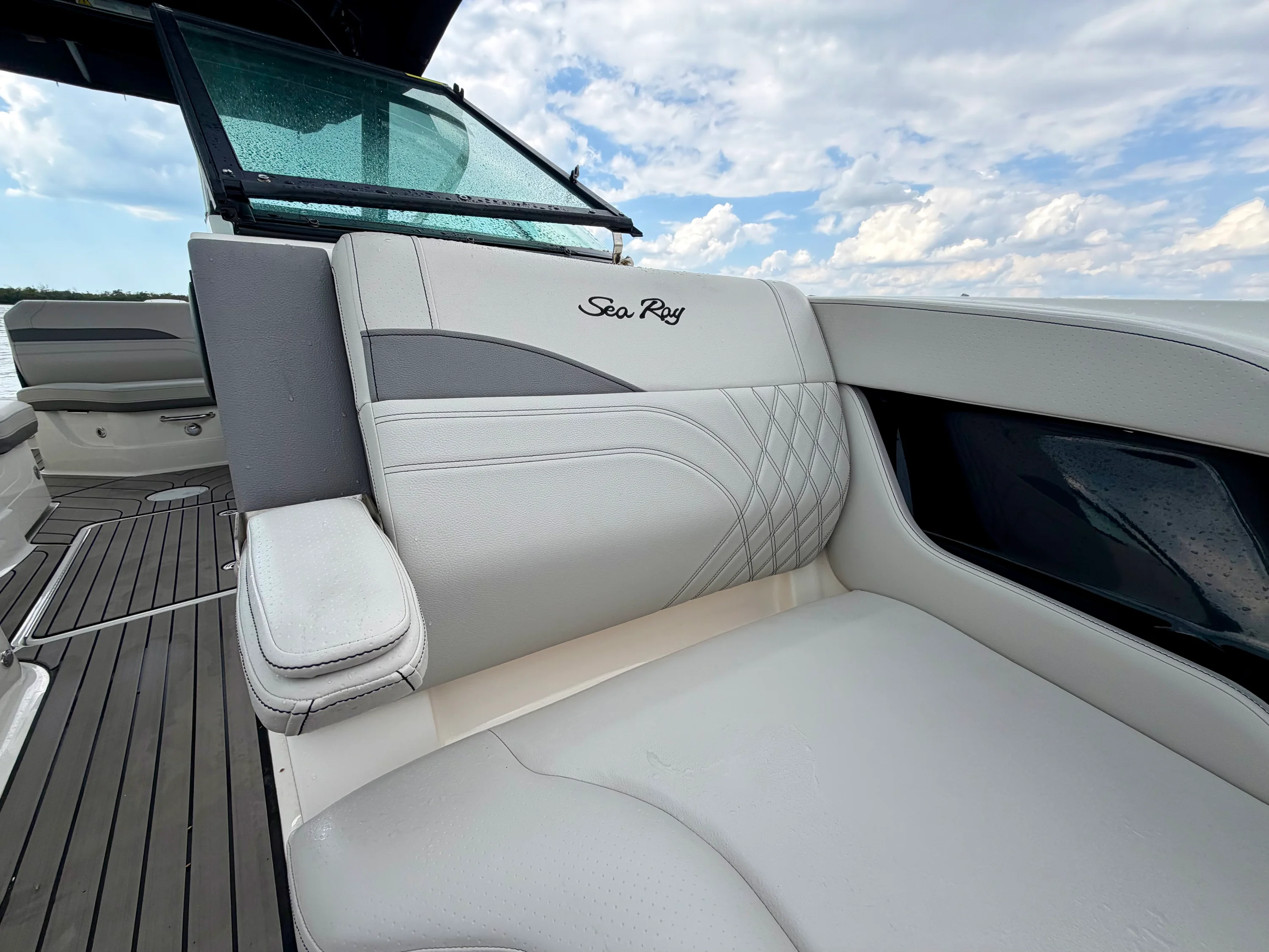 2023 Sea Ray 260 SLX OB Image Thumbnail #22
