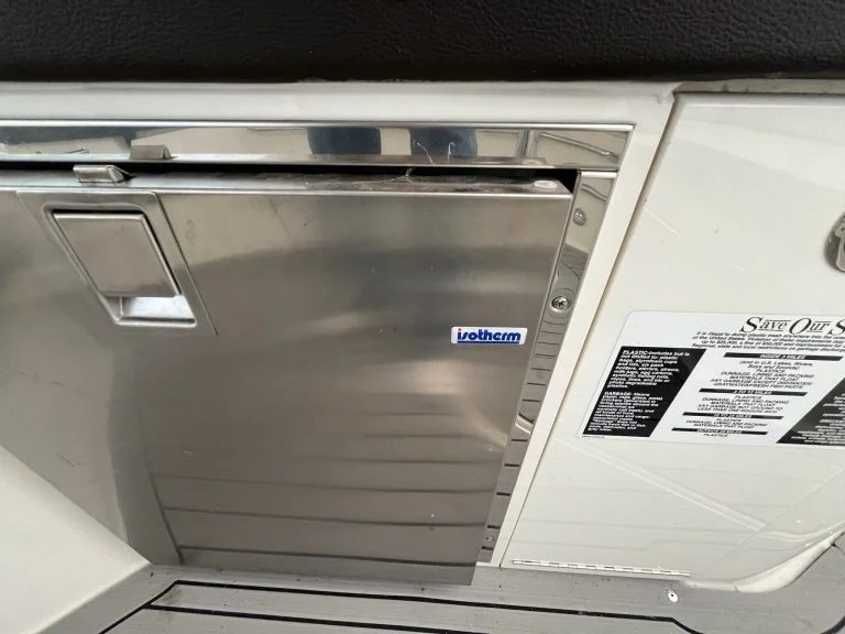 2020 Sea Ray 320 DA Image Thumbnail #18