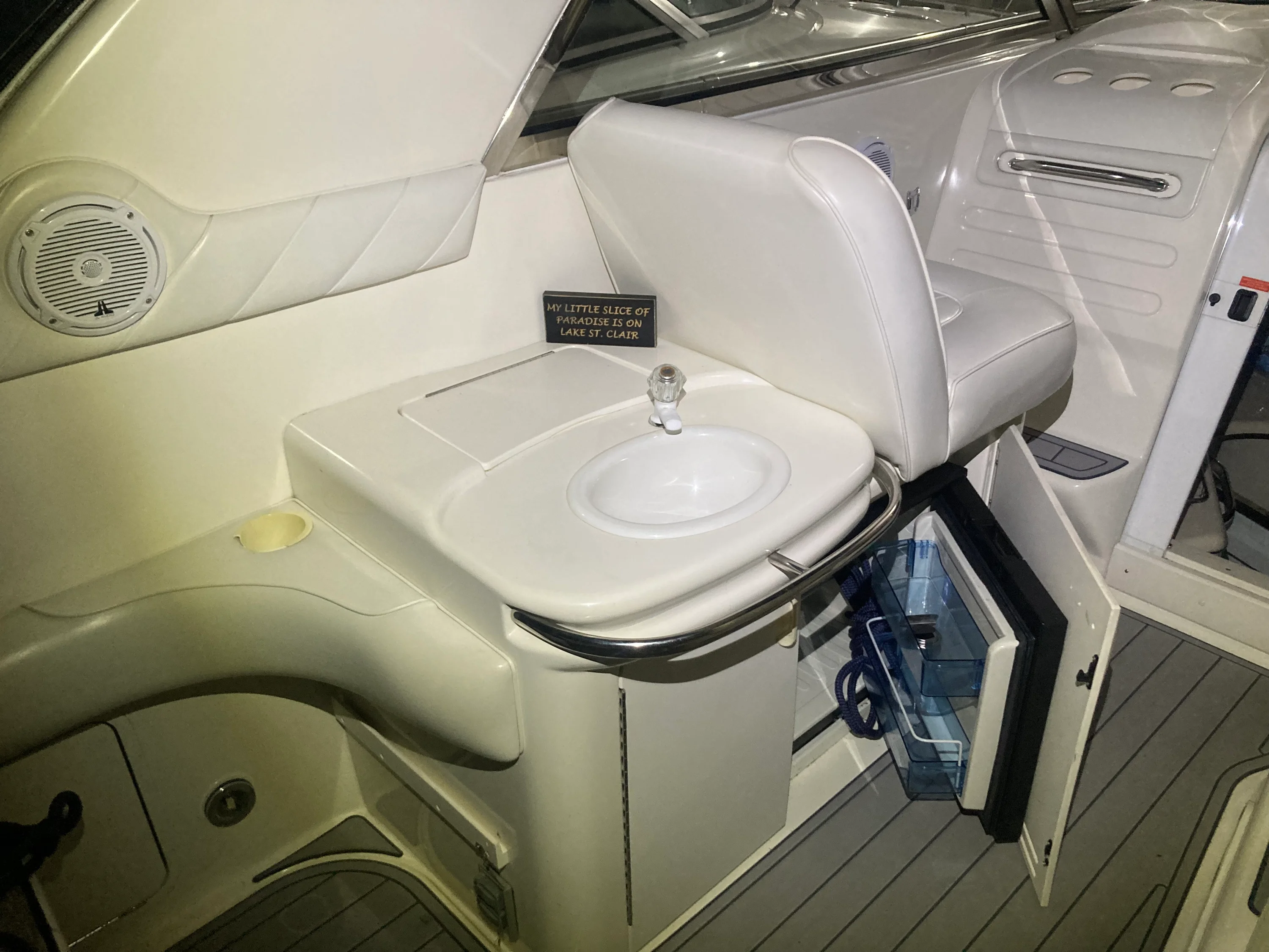 1996 Sea Ray 370 SUNDANCER Image Thumbnail #17