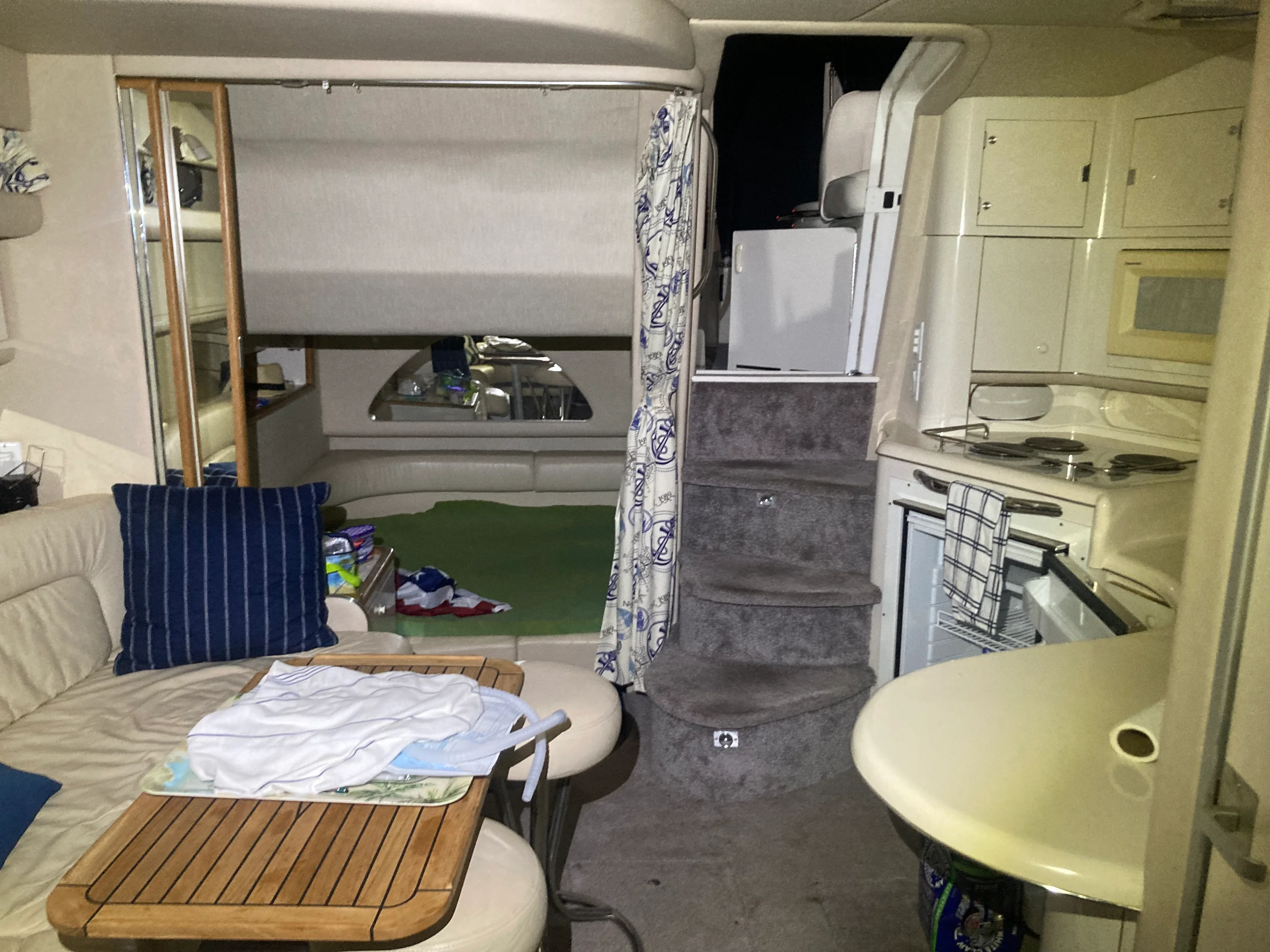 1996 Sea Ray 370 SUNDANCER Image Thumbnail #9