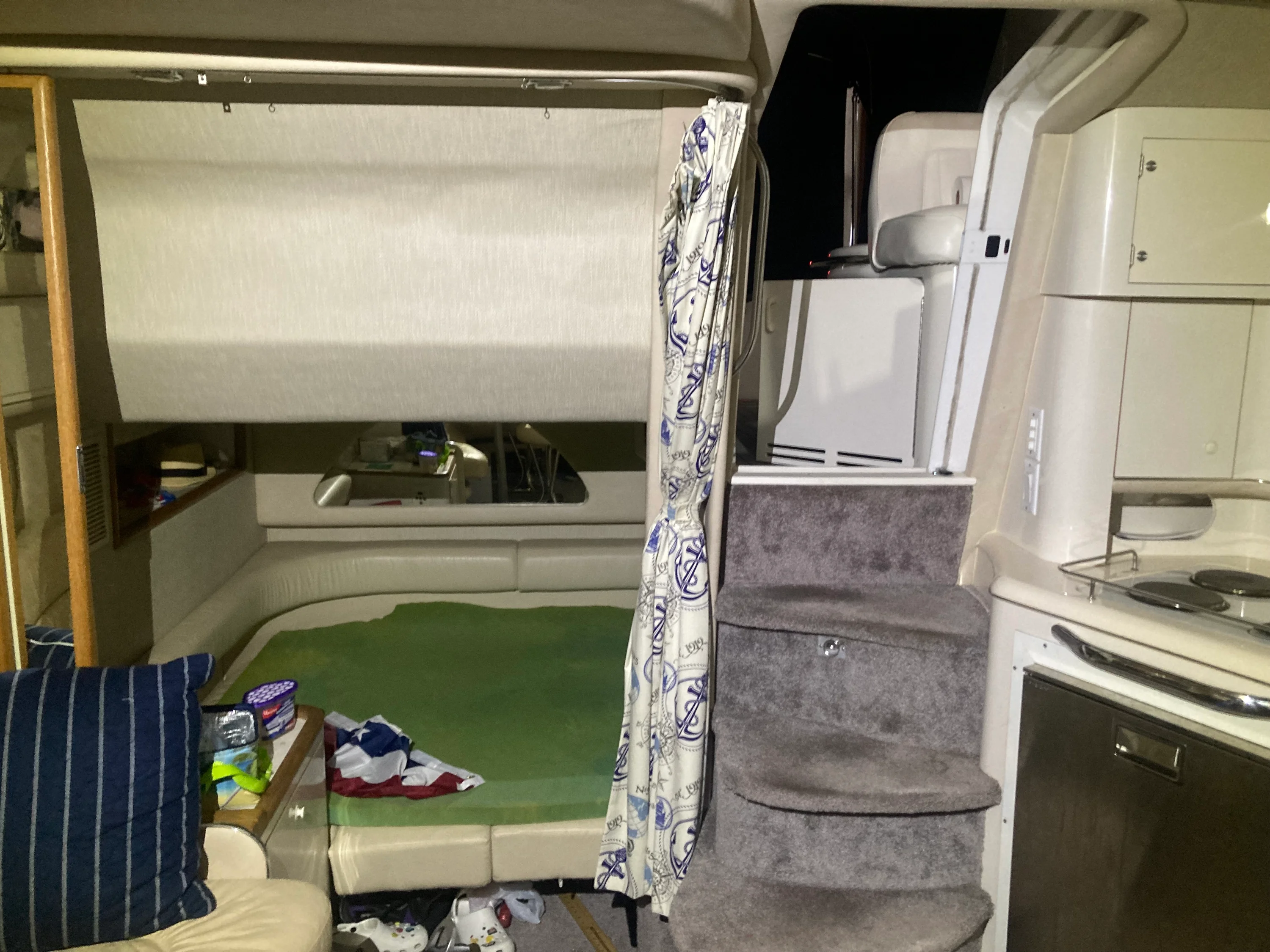 1996 Sea Ray 370 SUNDANCER Image Thumbnail #11