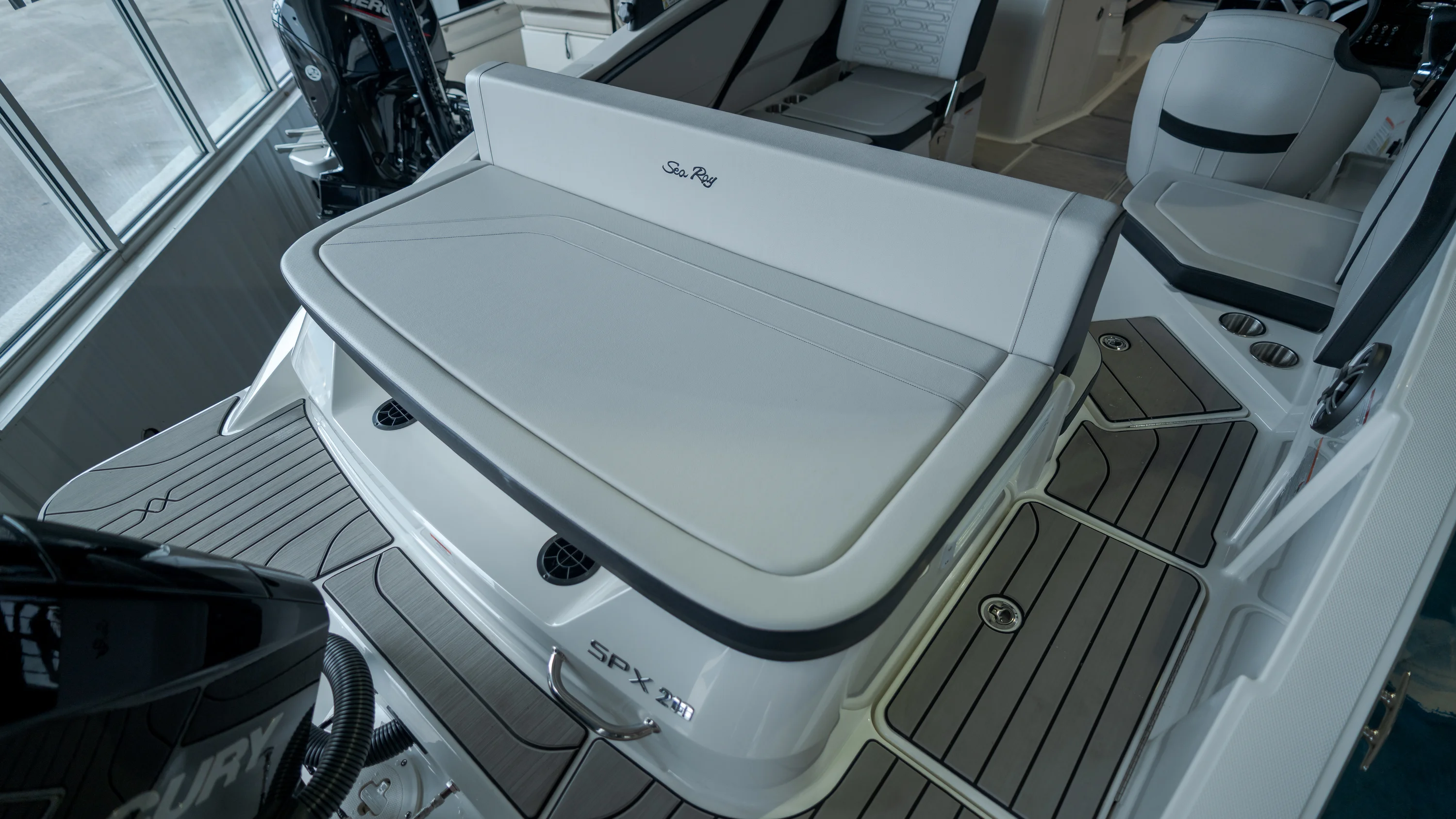 2026 Sea Ray SPX 210 Outboard Image Thumbnail #28