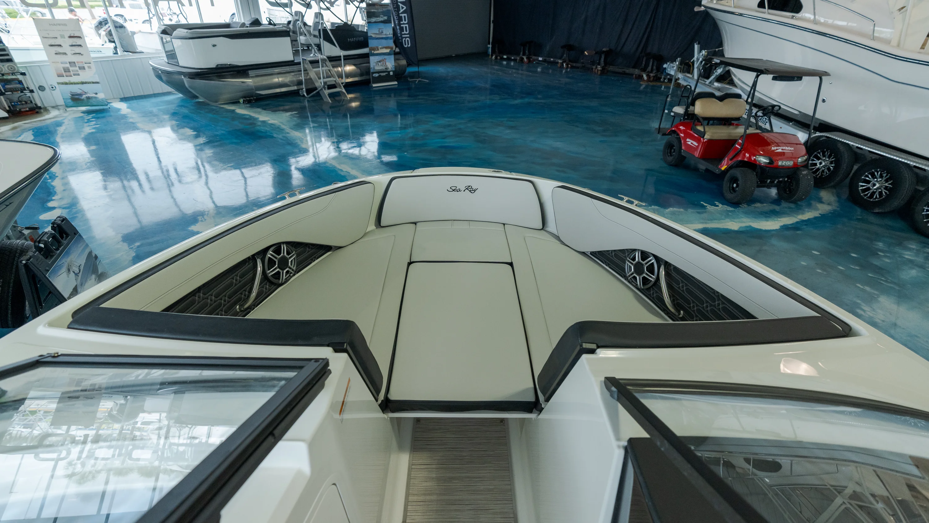 2026 Sea Ray SPX 210 Outboard Image Thumbnail #11