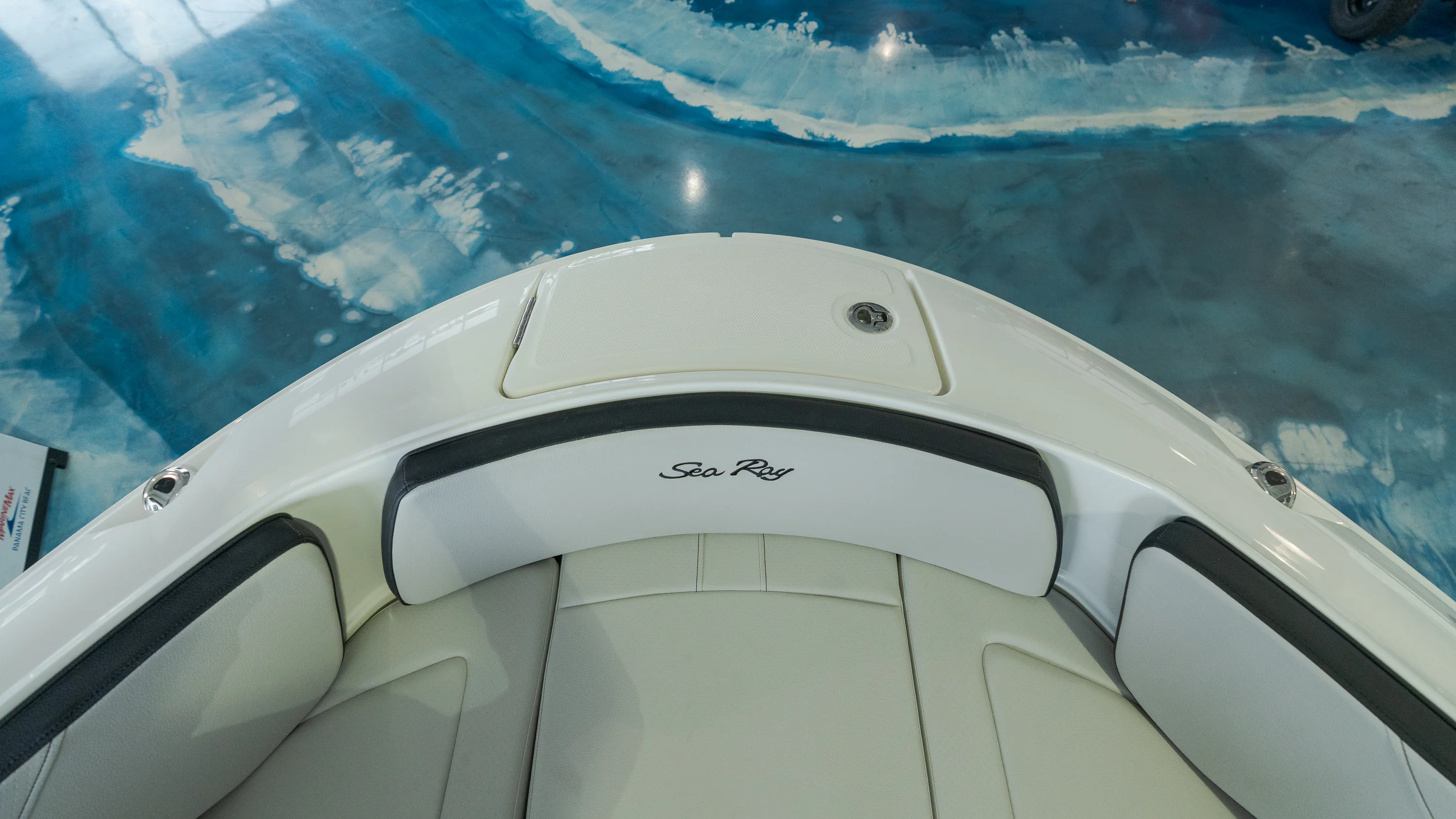2026 Sea Ray SPX 210 Outboard Image Thumbnail #8